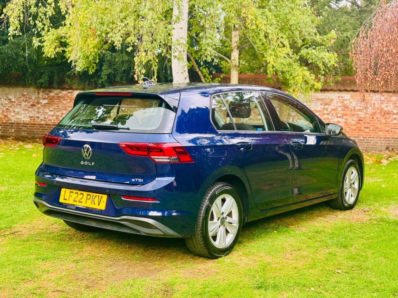 Volkswagen Golf view 11