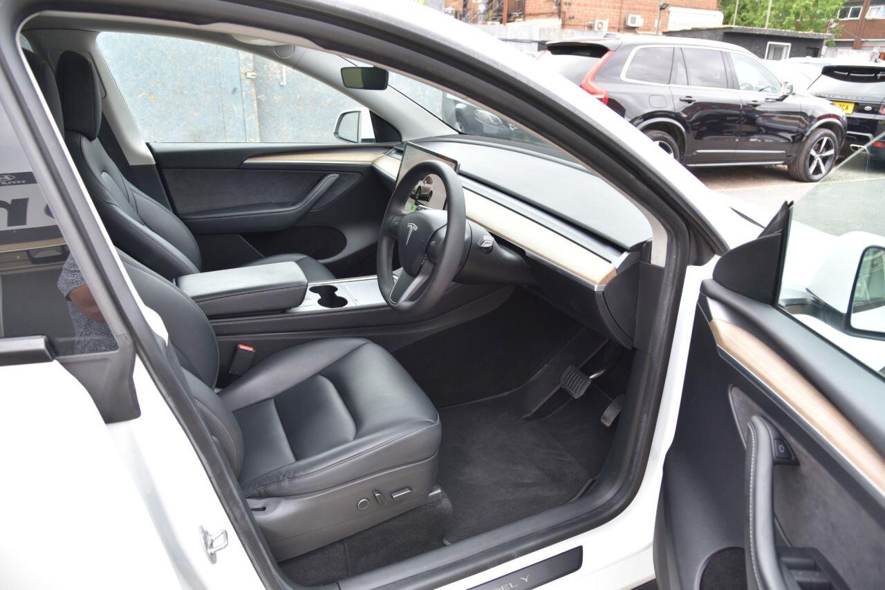 Tesla Model Y view 20