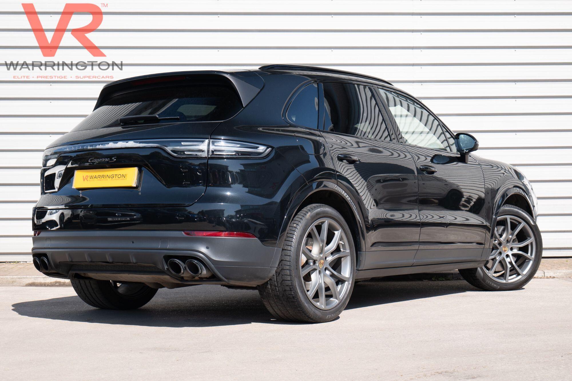 Porsche Cayenne view 18