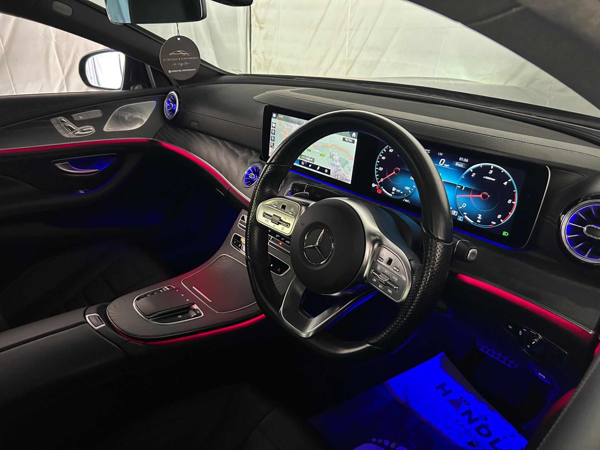 Mercedes-Benz CLS view 18