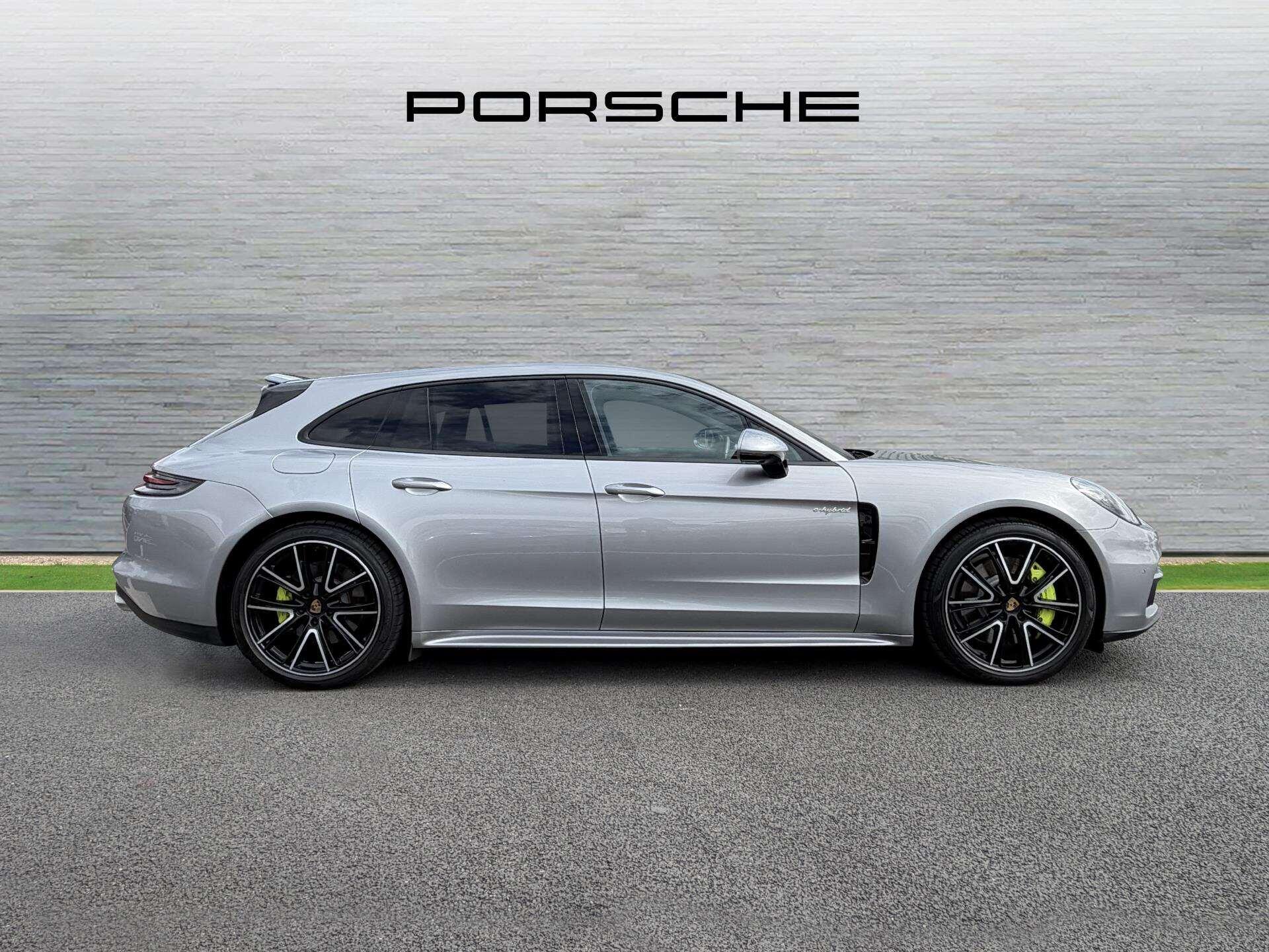 Porsche Panamera view 7
