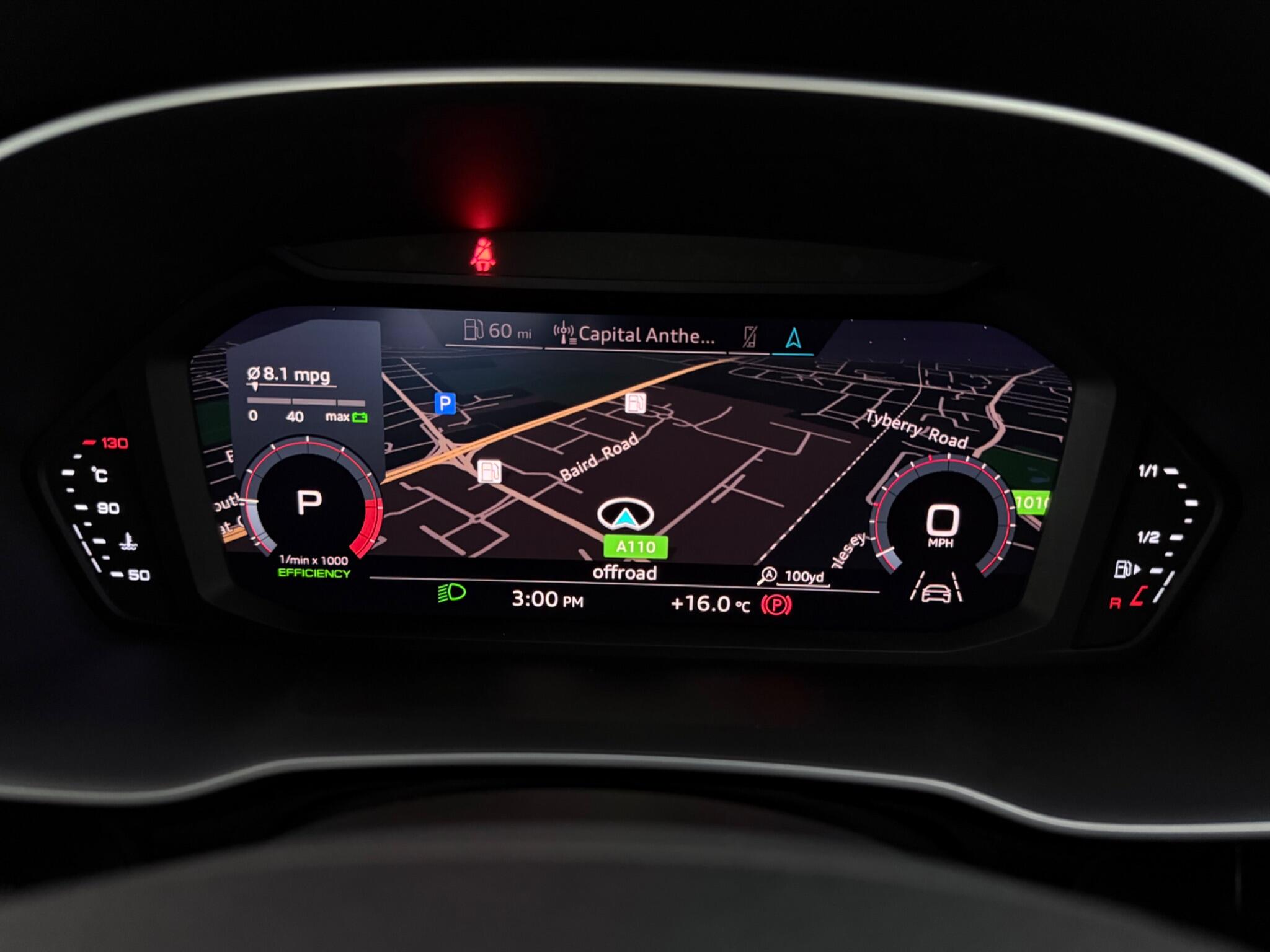 Audi Q3 view 18