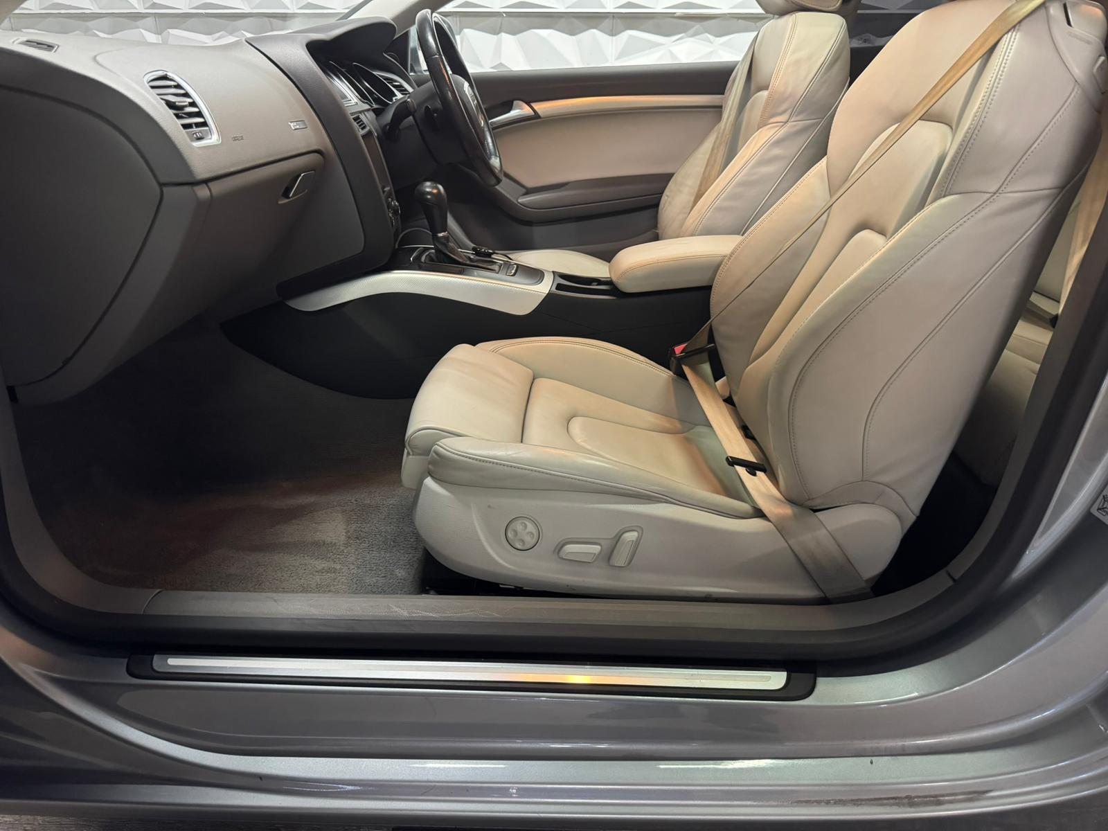 Audi A5 view 14