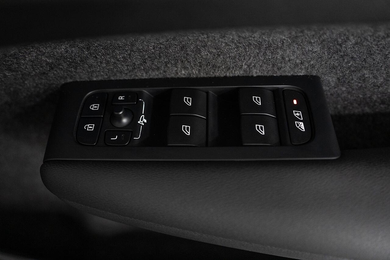 Volvo C40 view 29