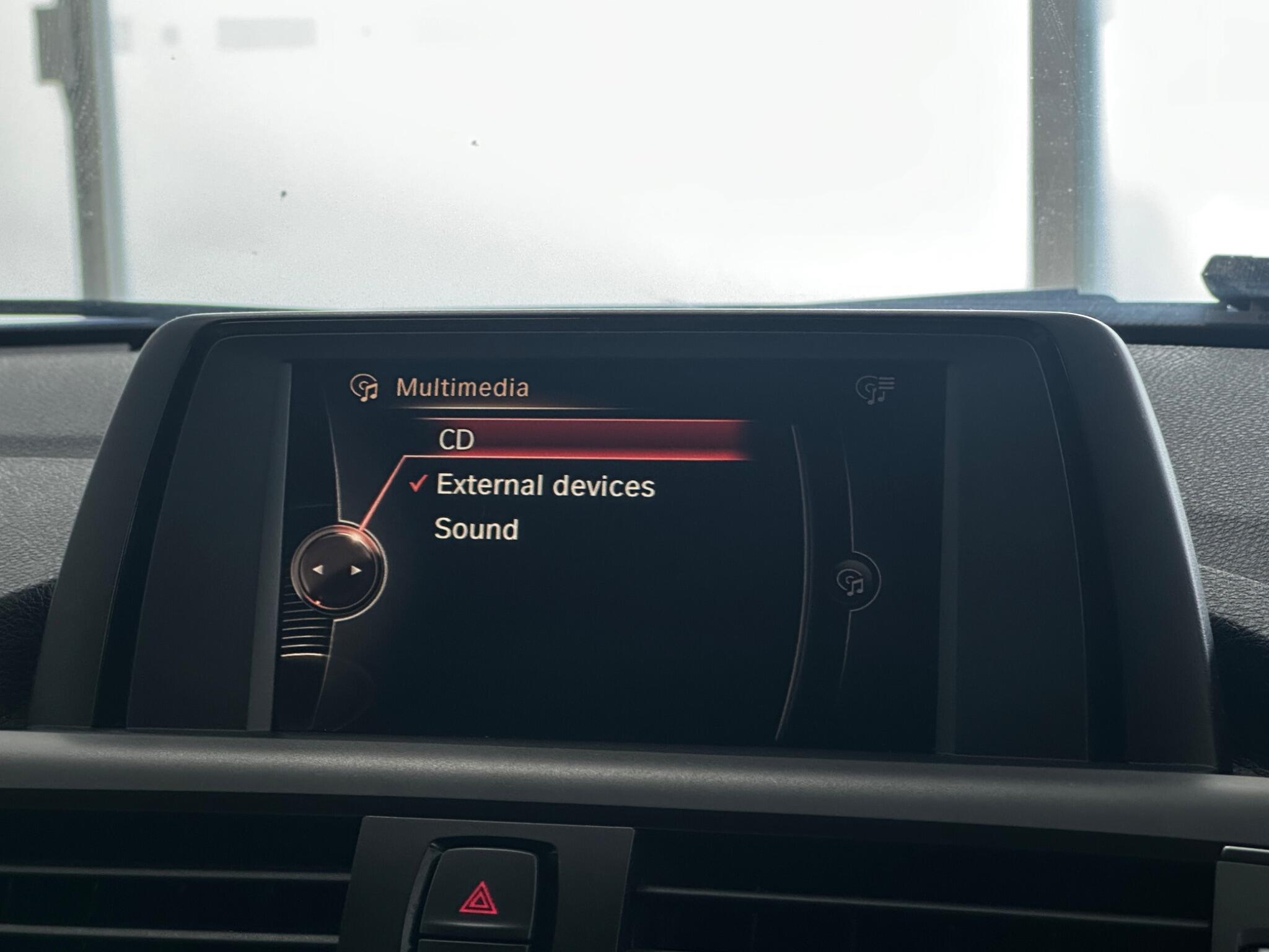 BMW 1 Series view 26