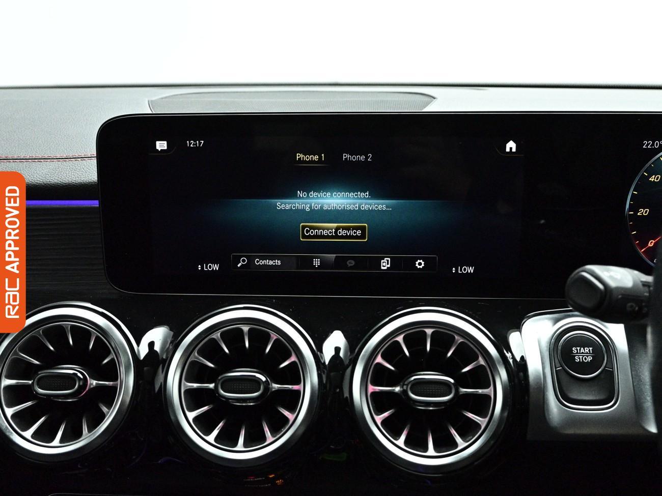 Mercedes-Benz Eqb view 17