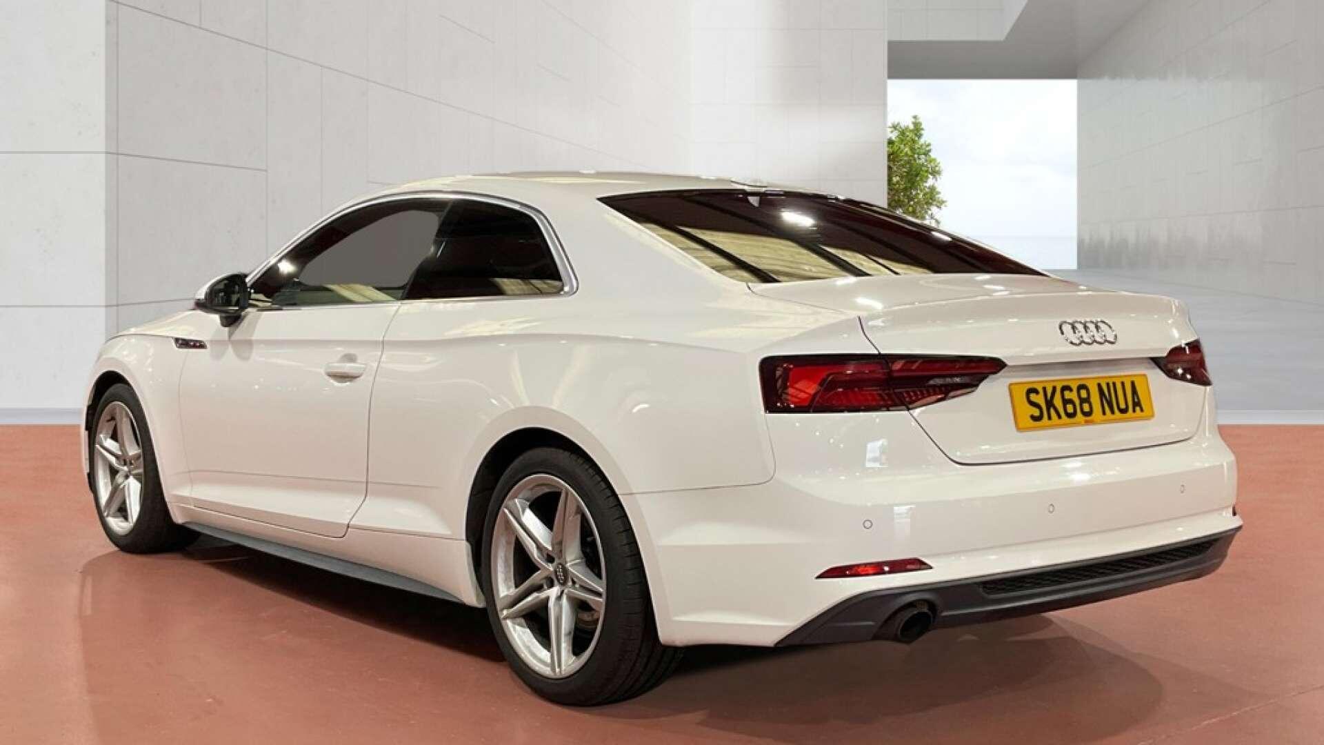 Audi A5 view 4