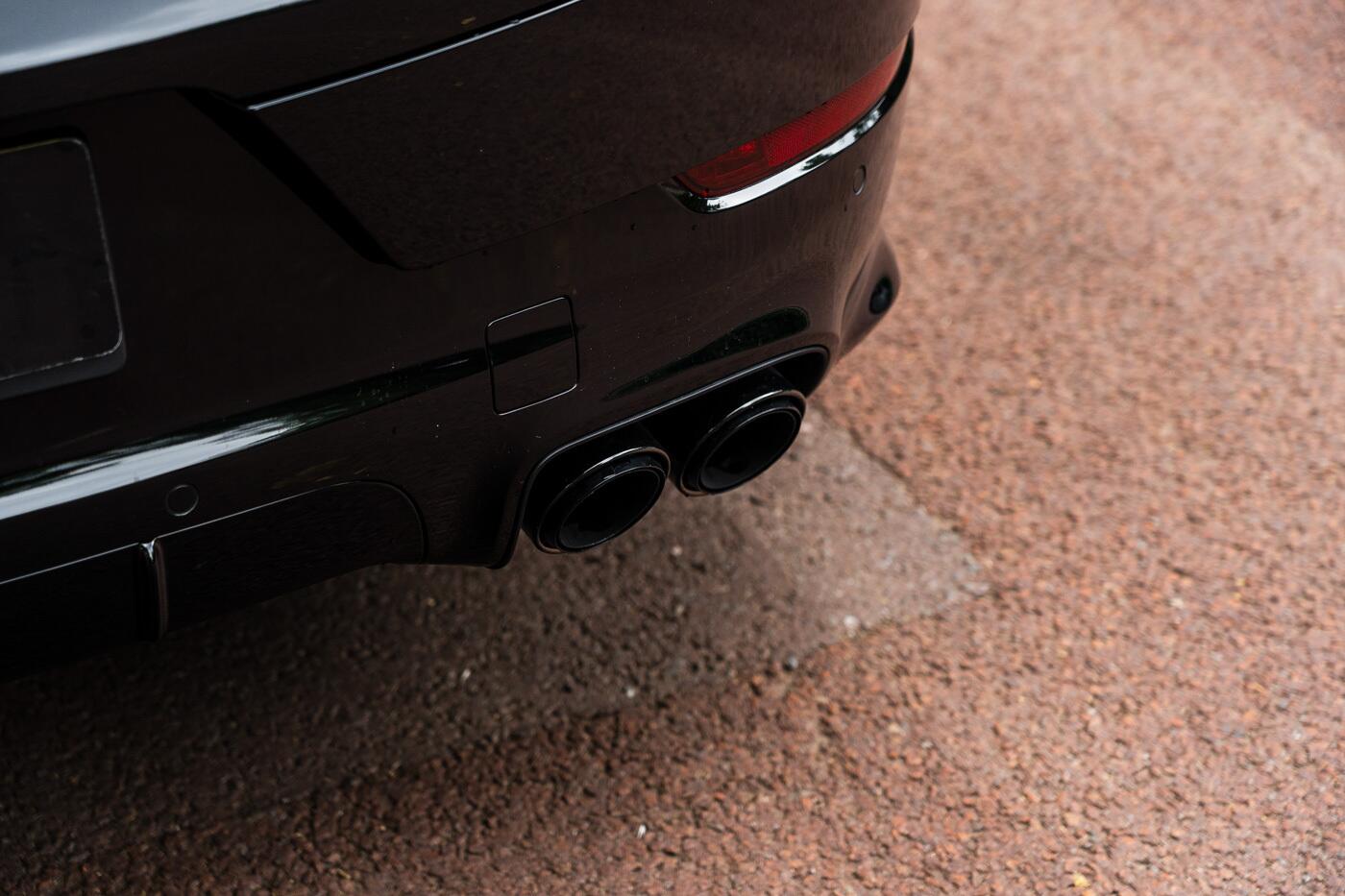 Porsche Cayenne view 21