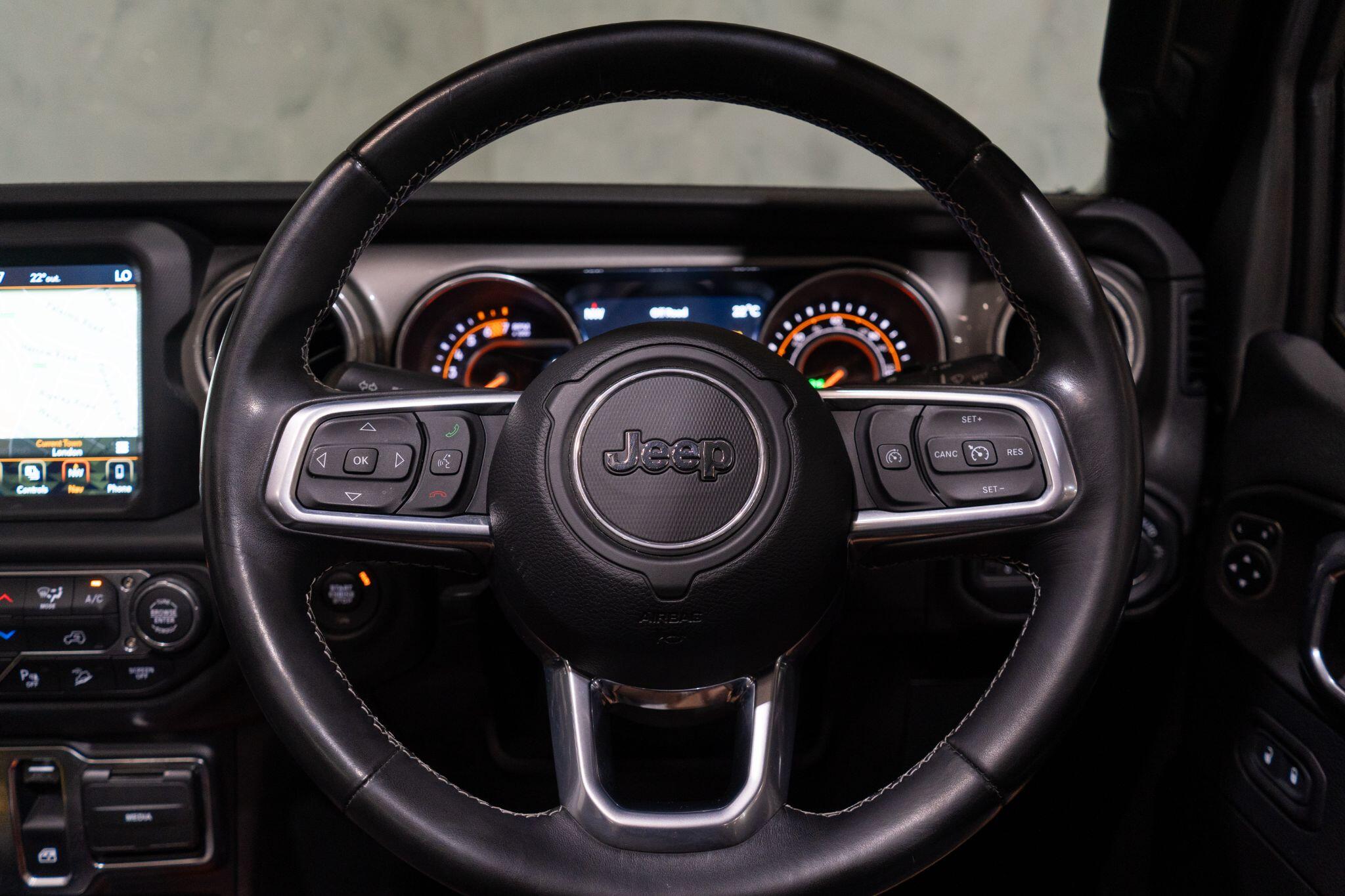 Jeep Wrangler view 34