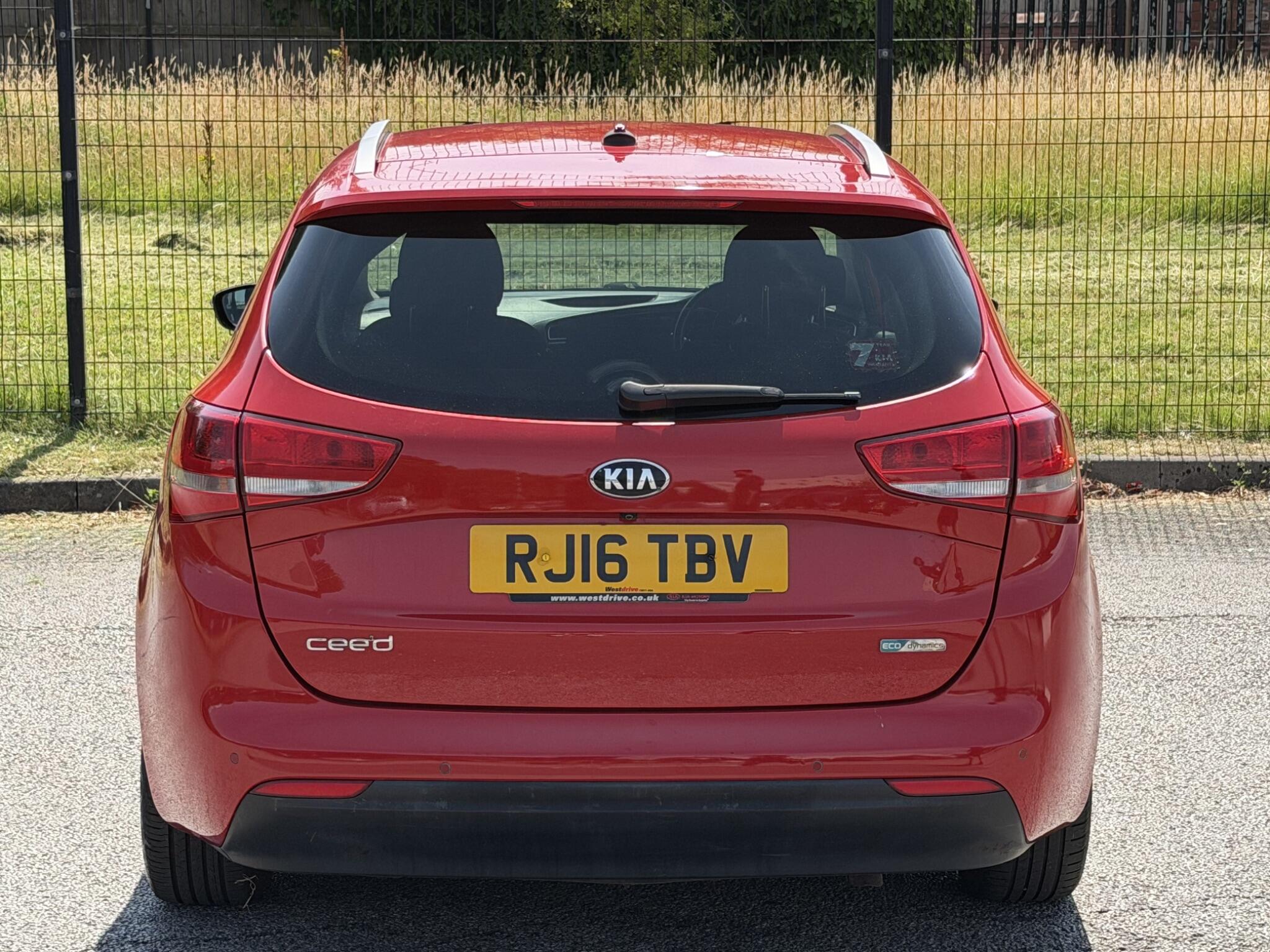 Kia Ceed view 8