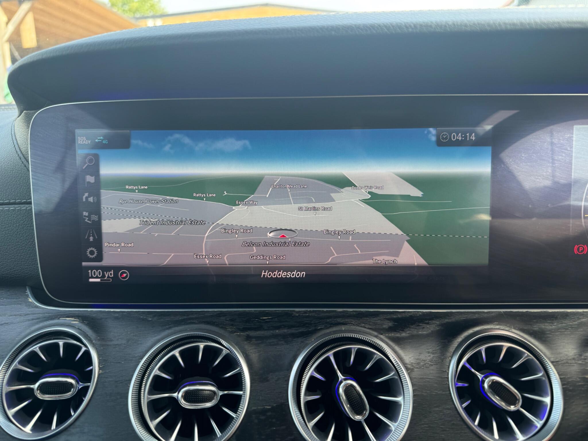 Mercedes-Benz E Class view 25