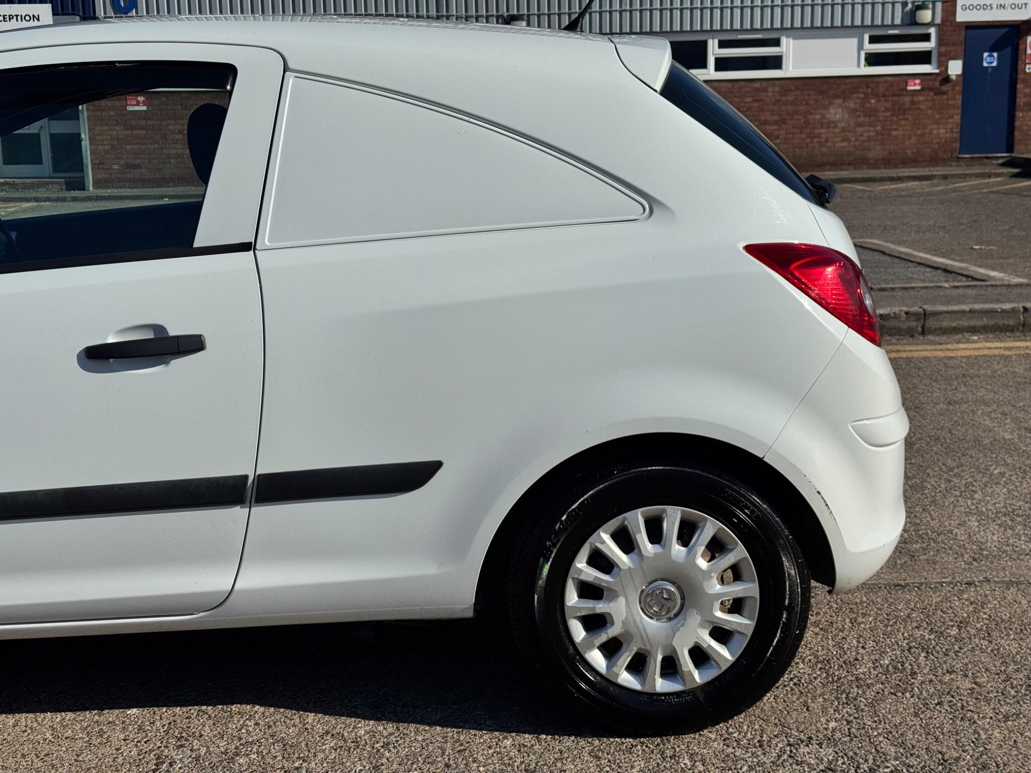 Vauxhall Corsa Van view 40