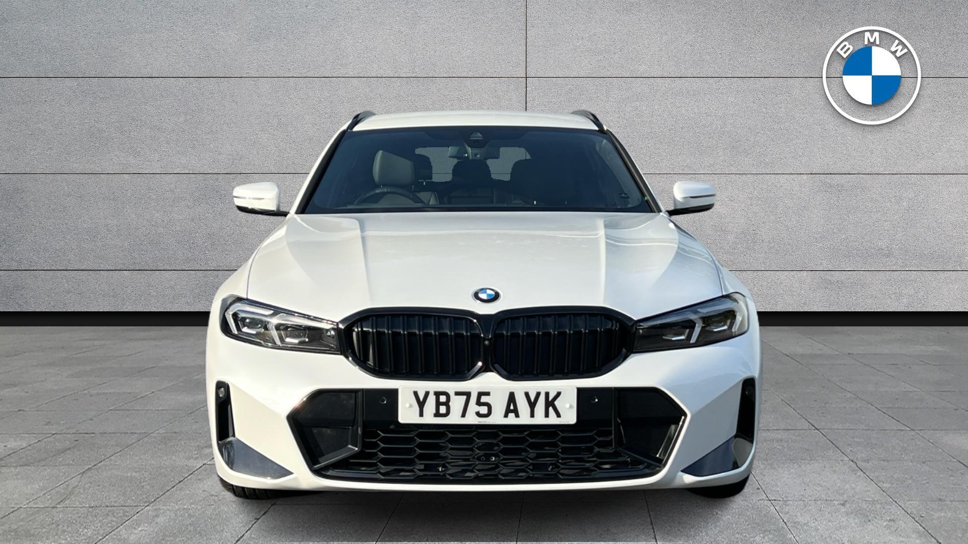 BMW 3 Series view 17
