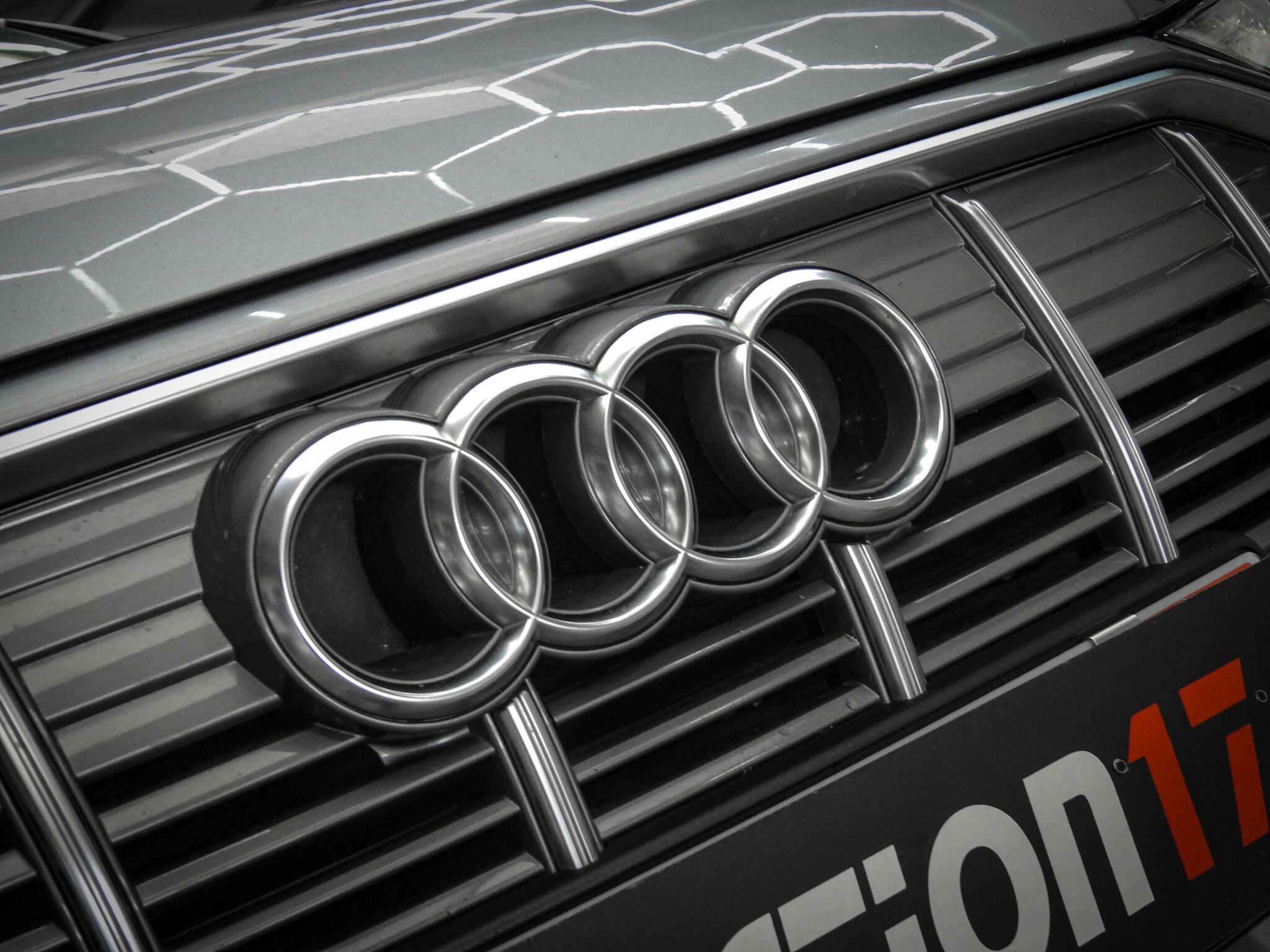 Audi E-Tron view 10