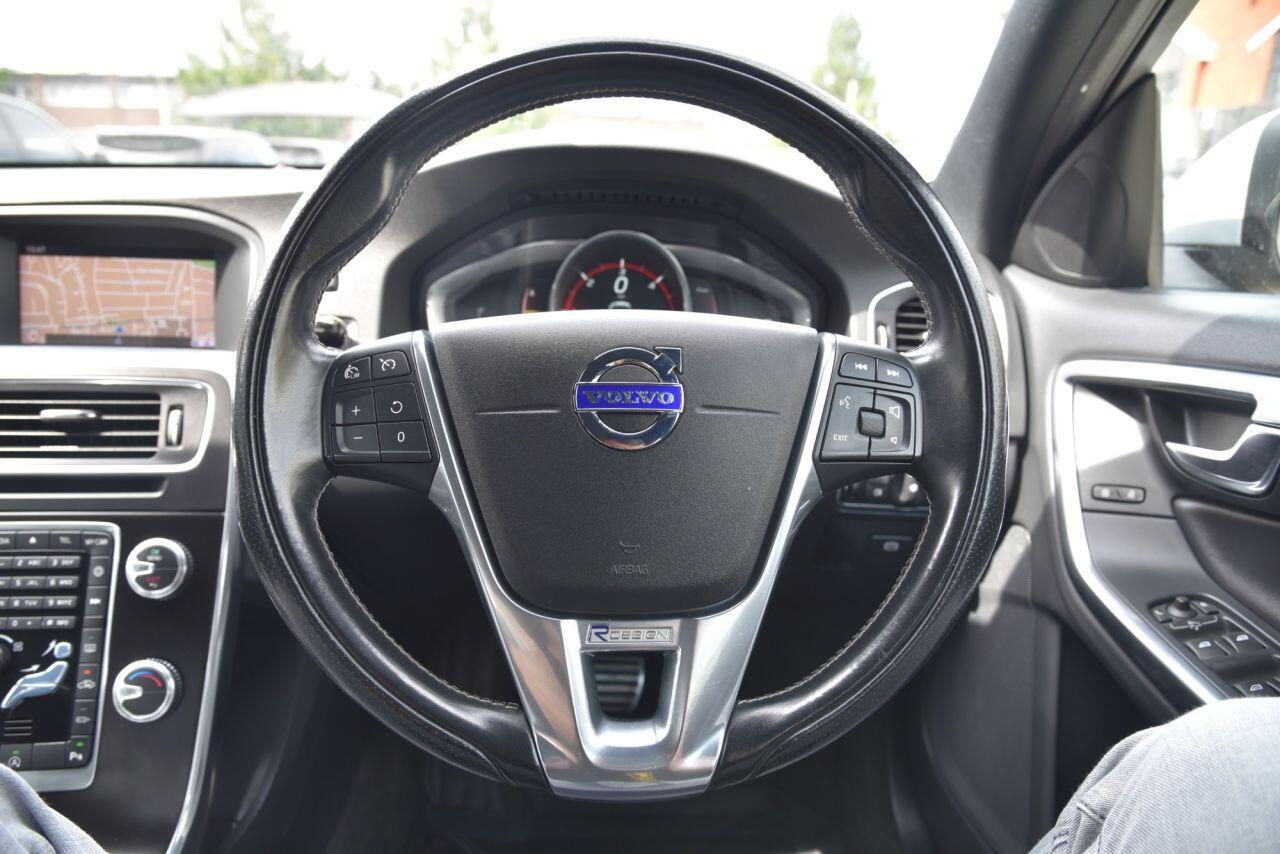 Volvo S60 view 26