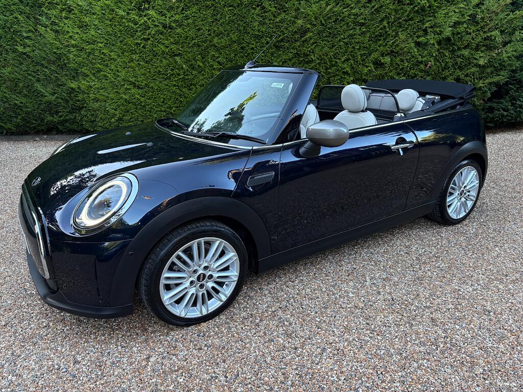 Mini Convertible view 11