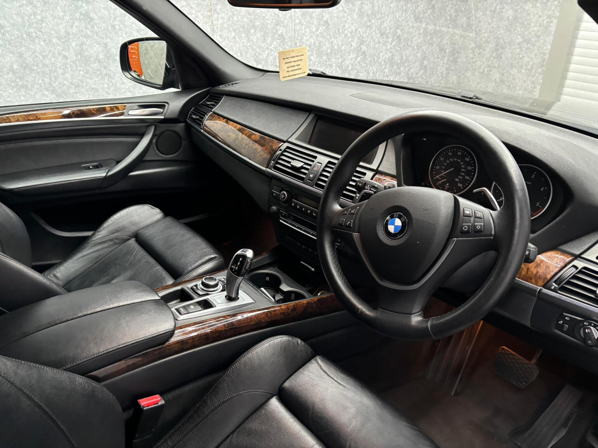 BMW X5 X5 view 4