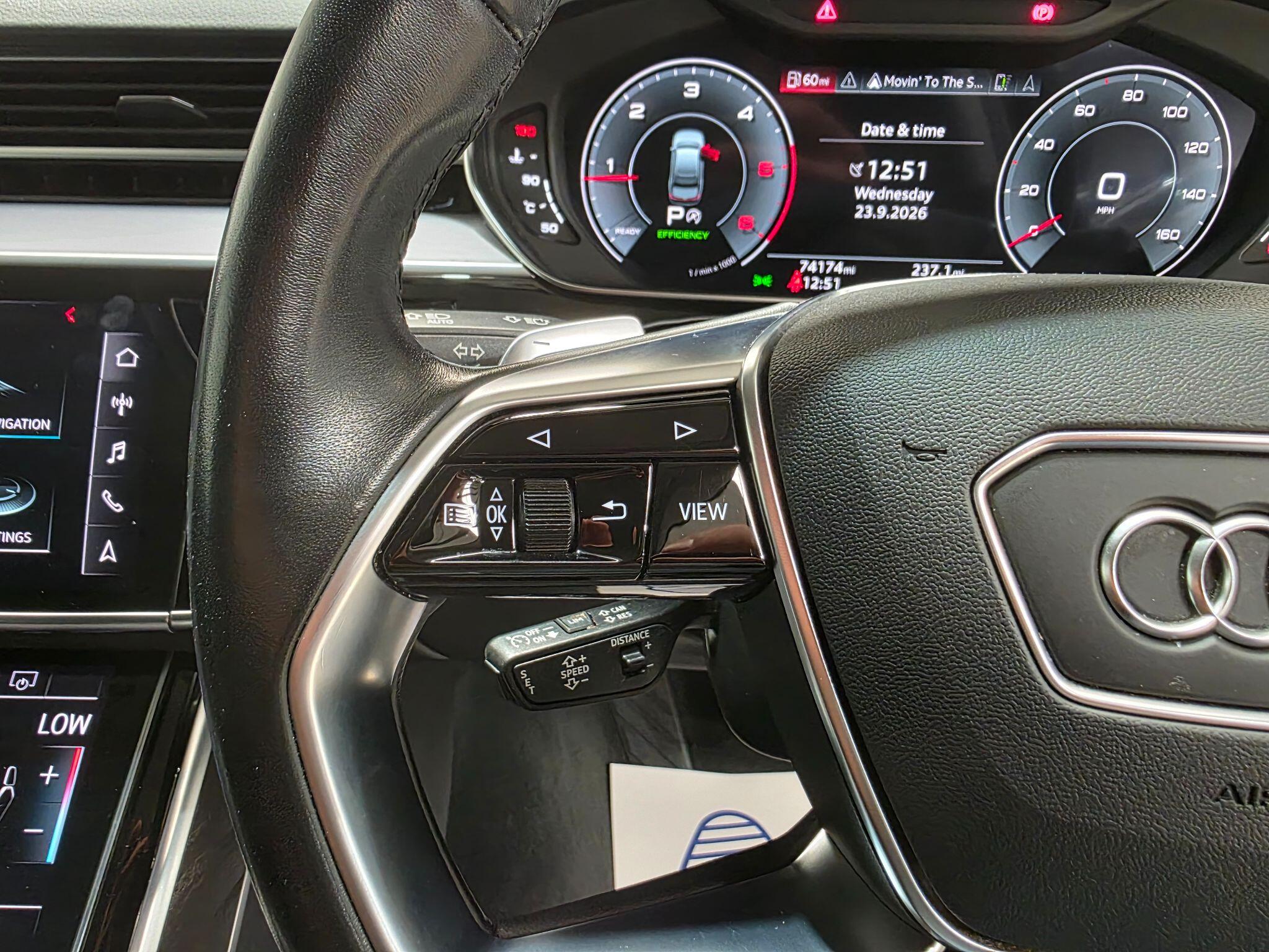 Audi A8 view 25
