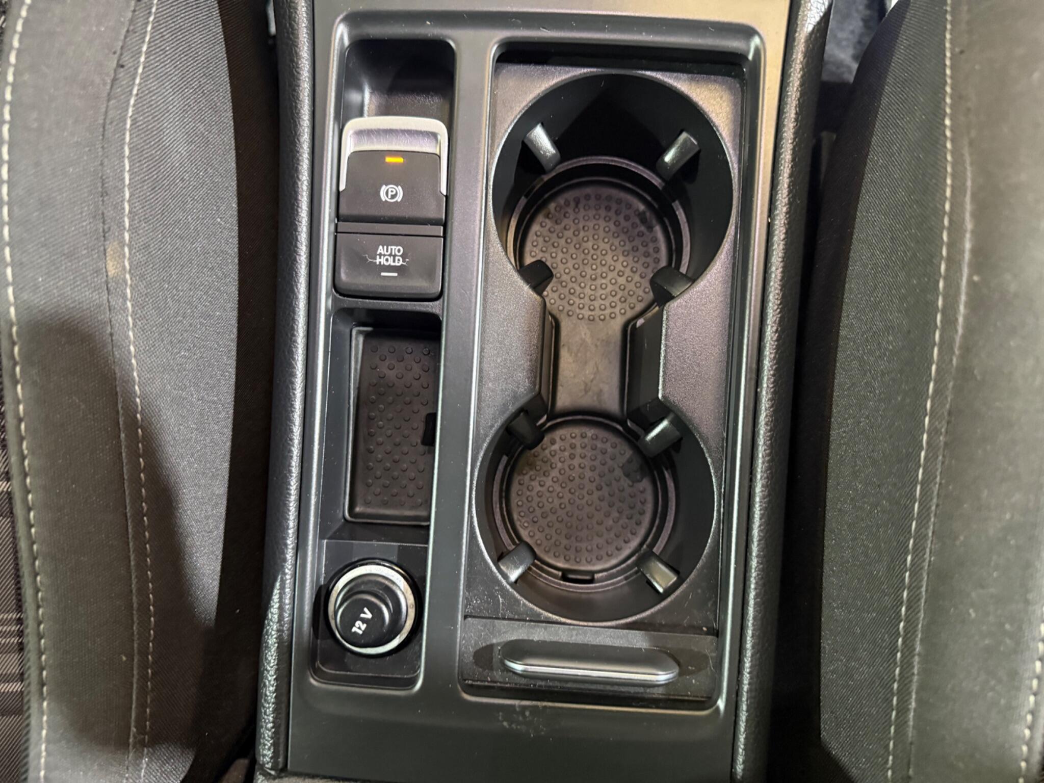 Volkswagen Golf view 28