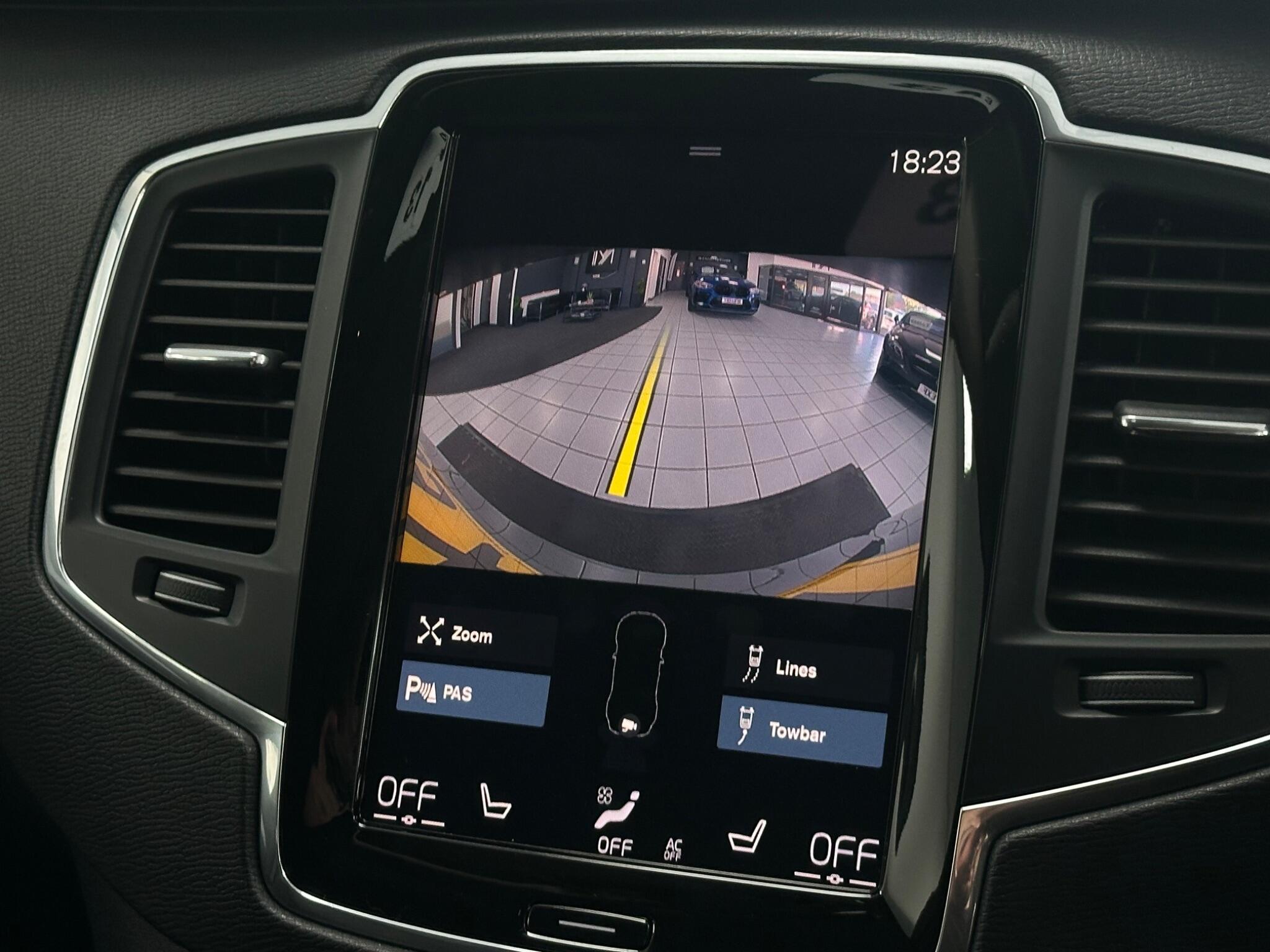 Volvo XC90 view 29