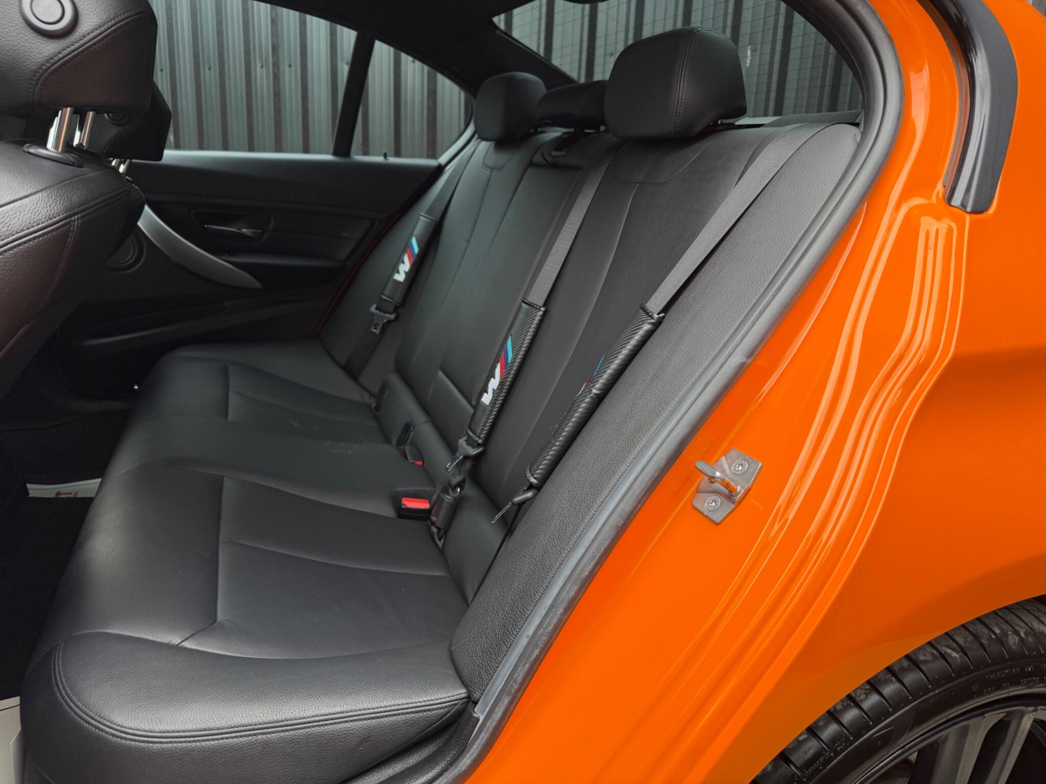 BMW 3 Series view 38