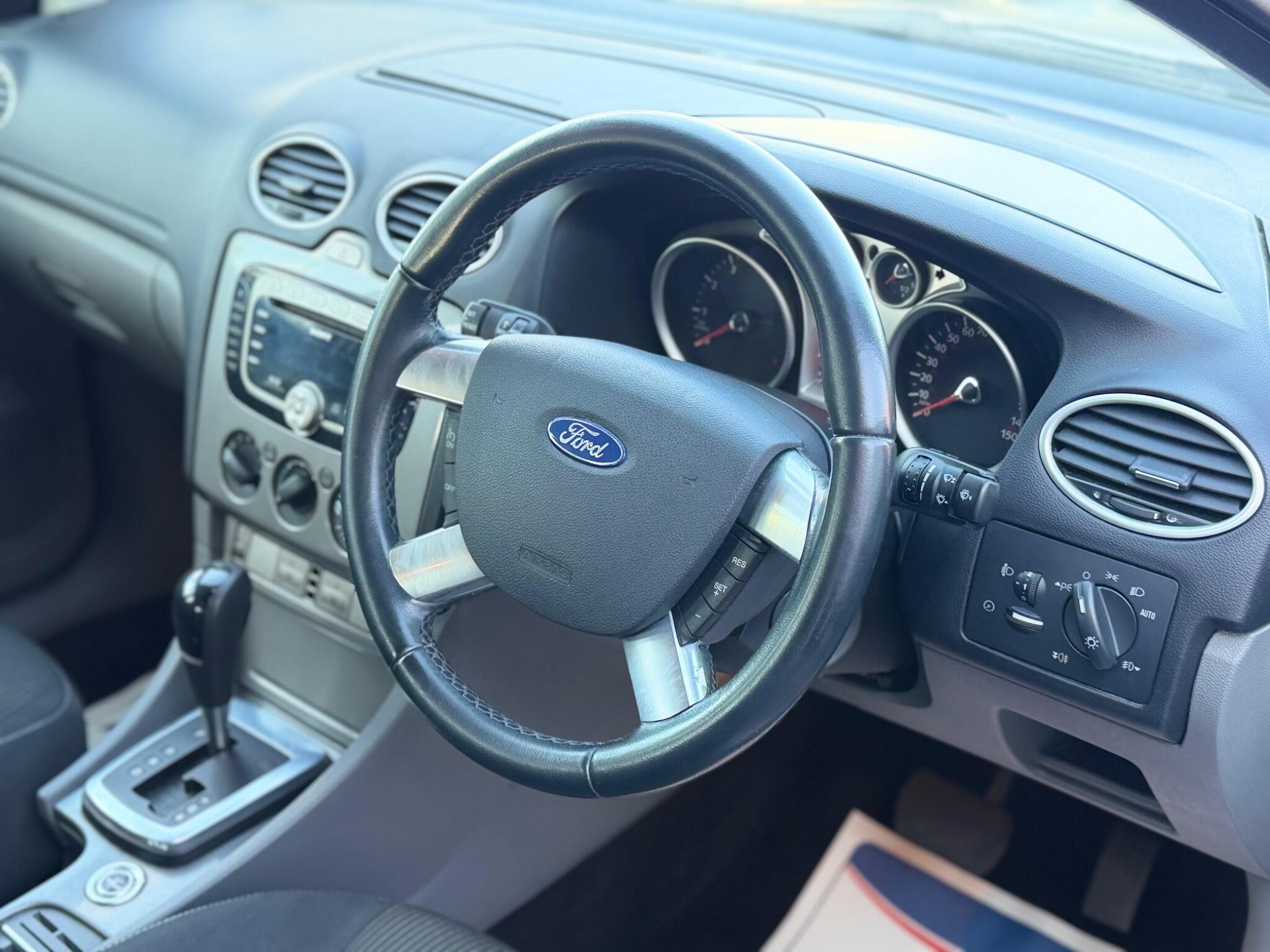 Ford Focus view 26