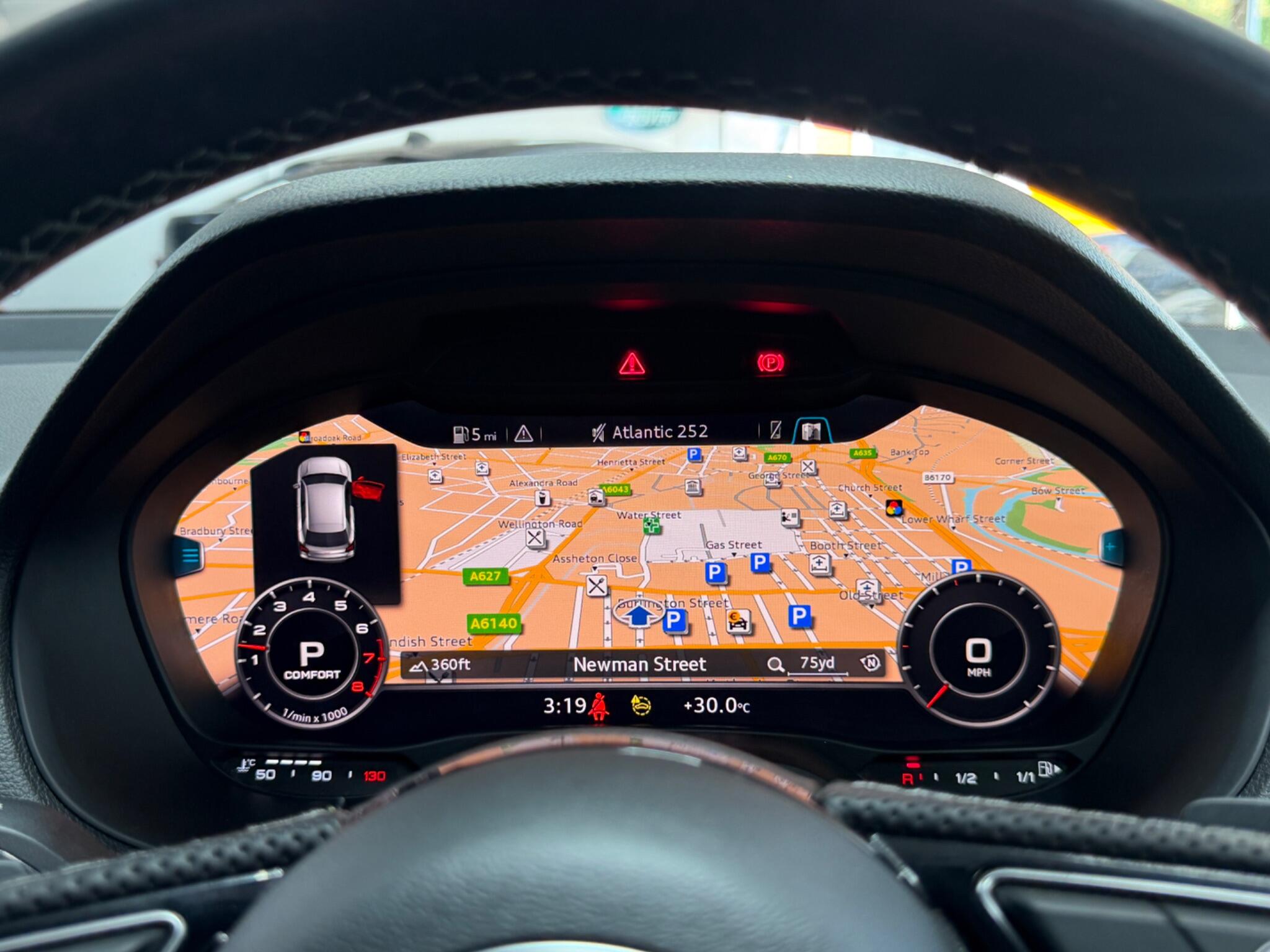Audi Q2 view 20