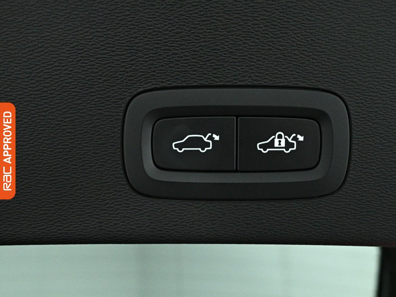 Volvo C40 view 27