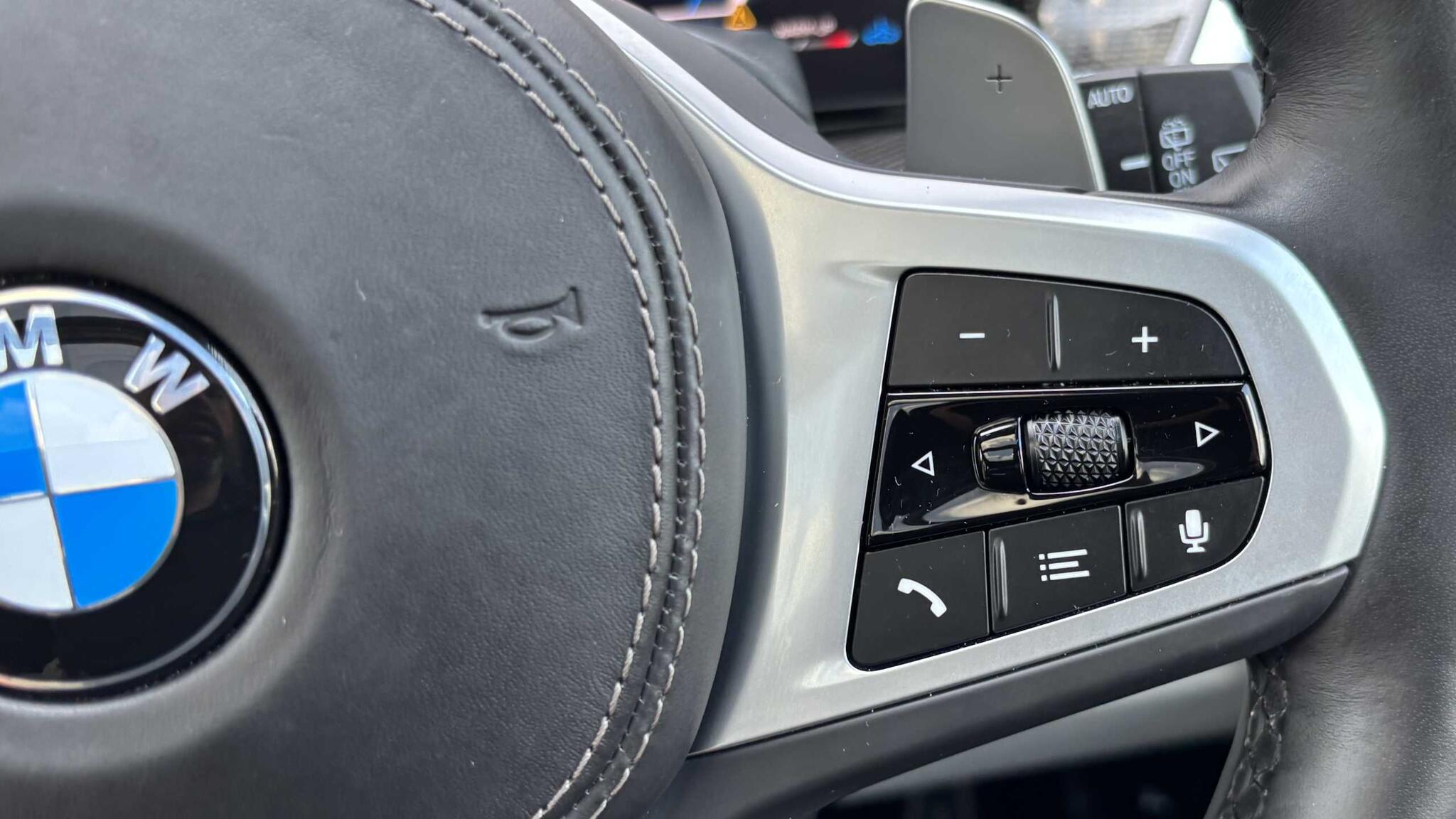 BMW X5 view 22