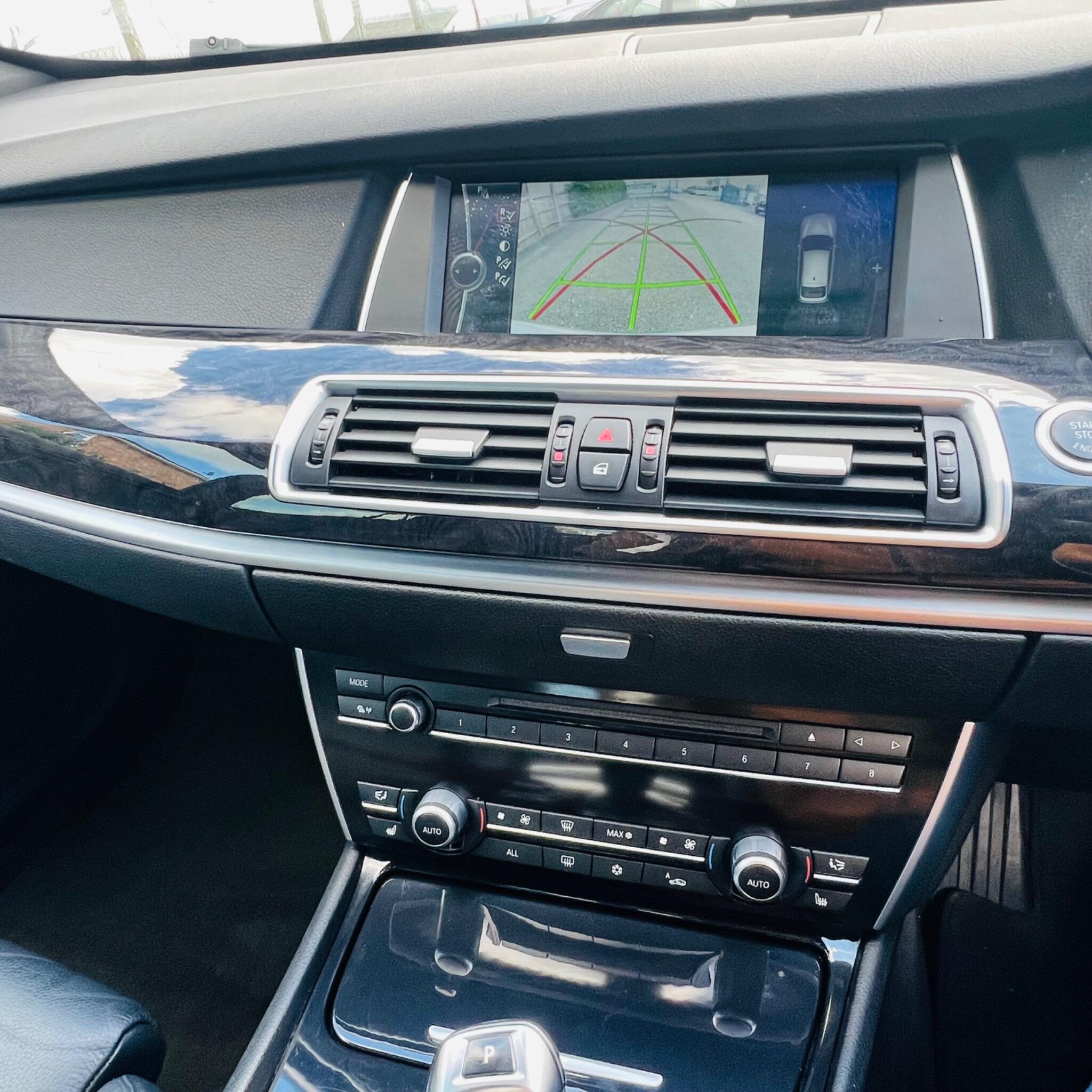BMW 5 Series view 20