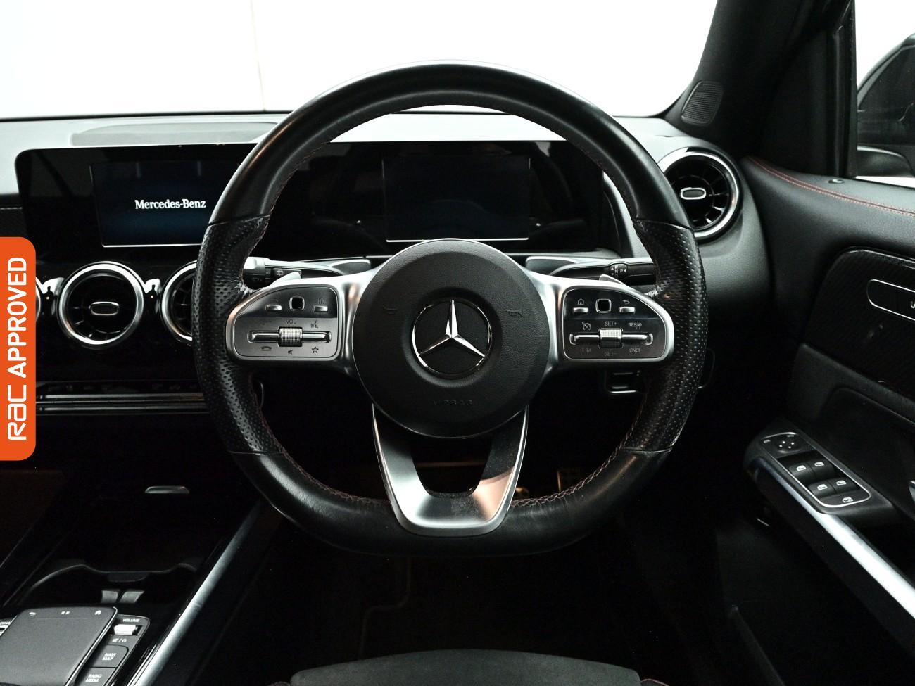Mercedes-Benz GLB view 9
