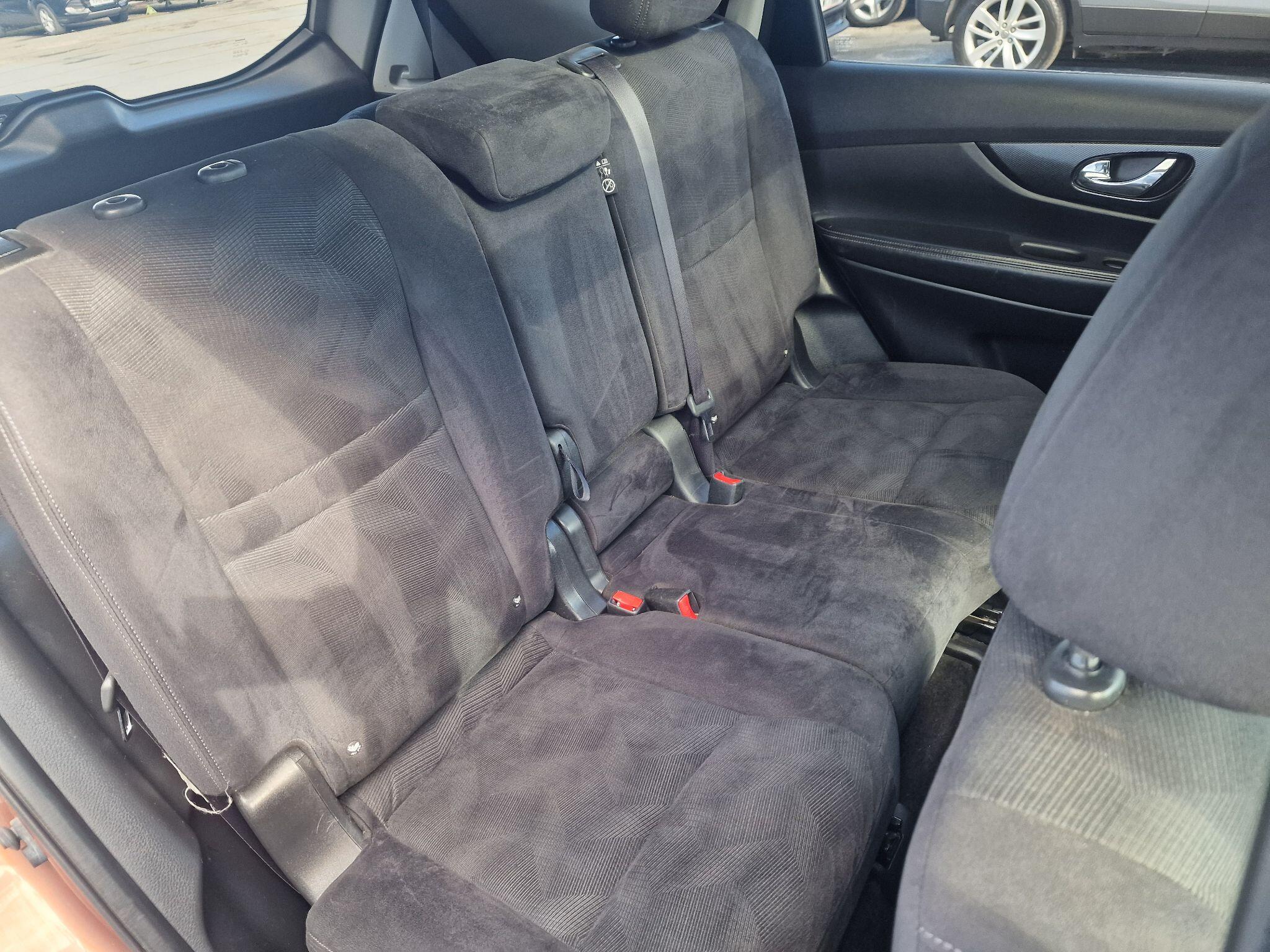 Nissan X-Trail view 21