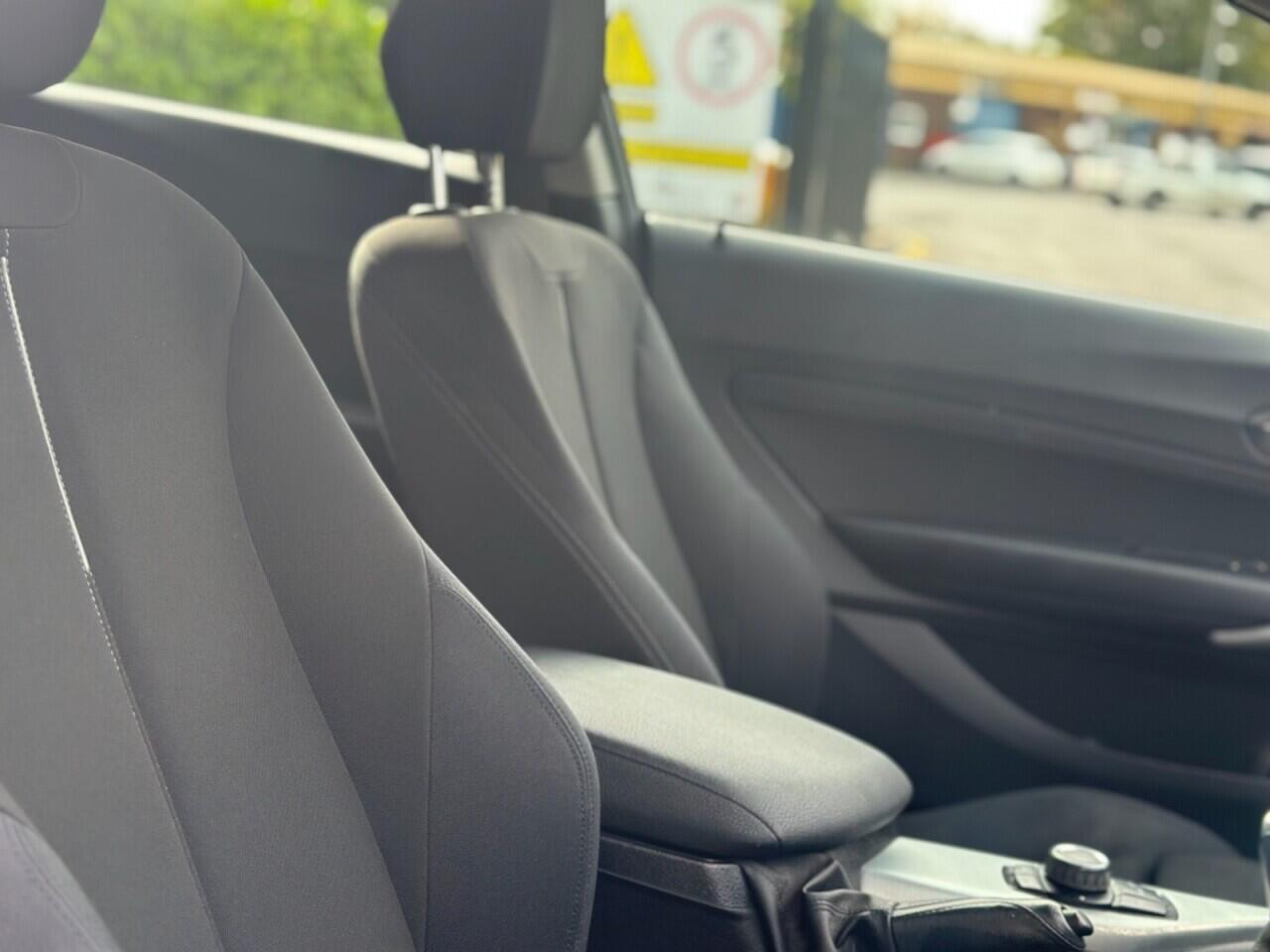 BMW 1 Series view 12
