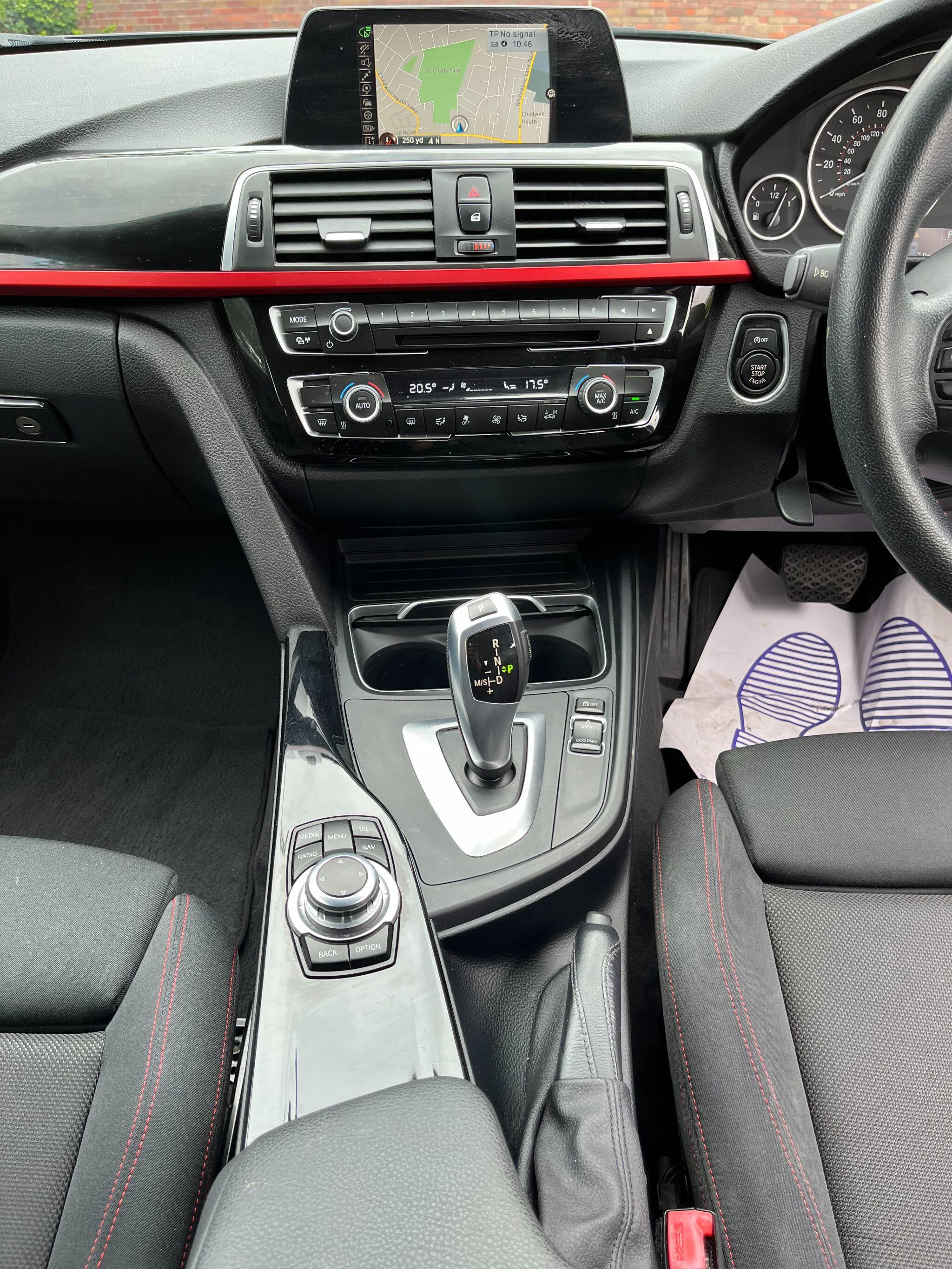 BMW 3 Series view 40