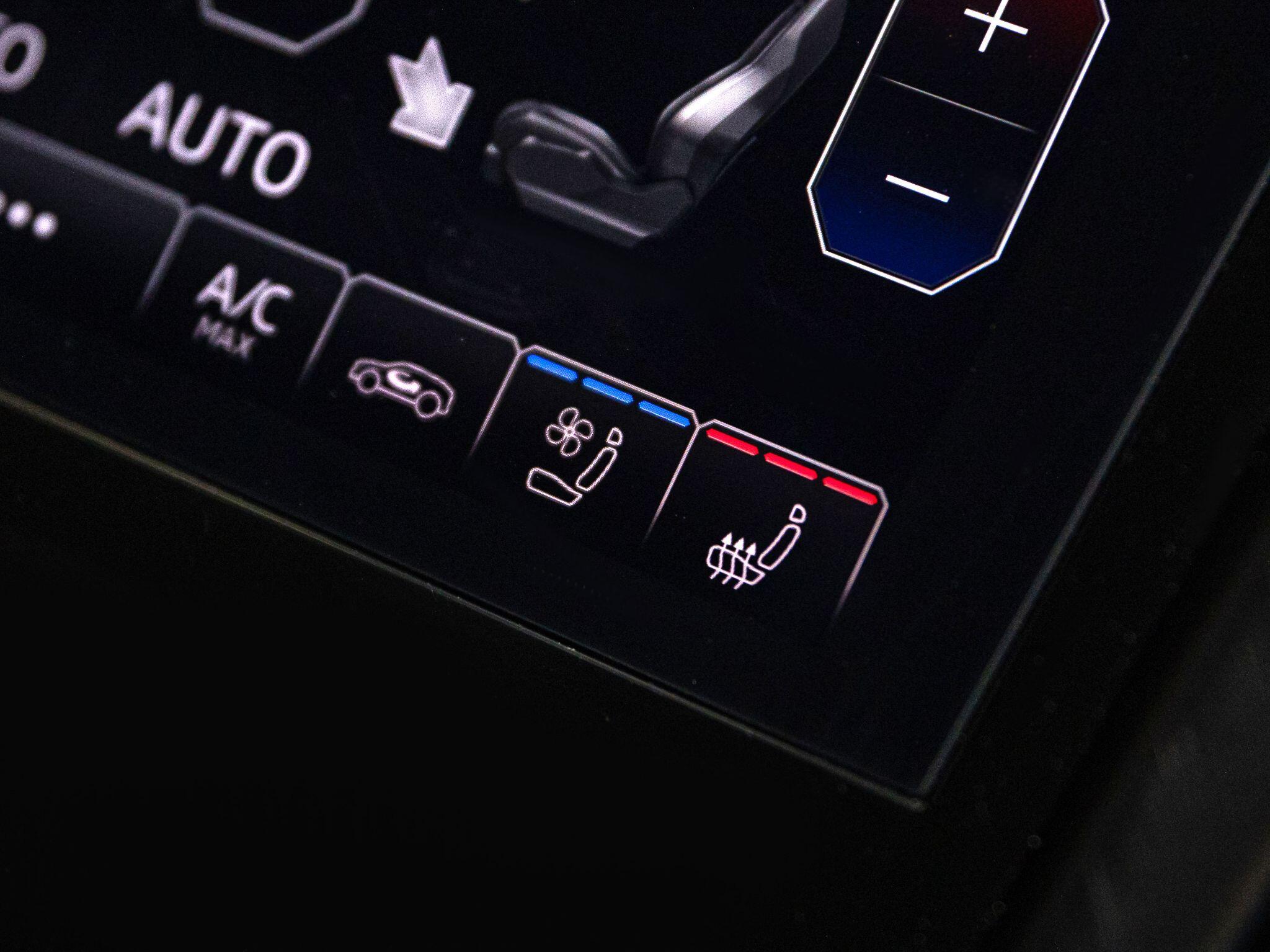 Lamborghini Urus view 18