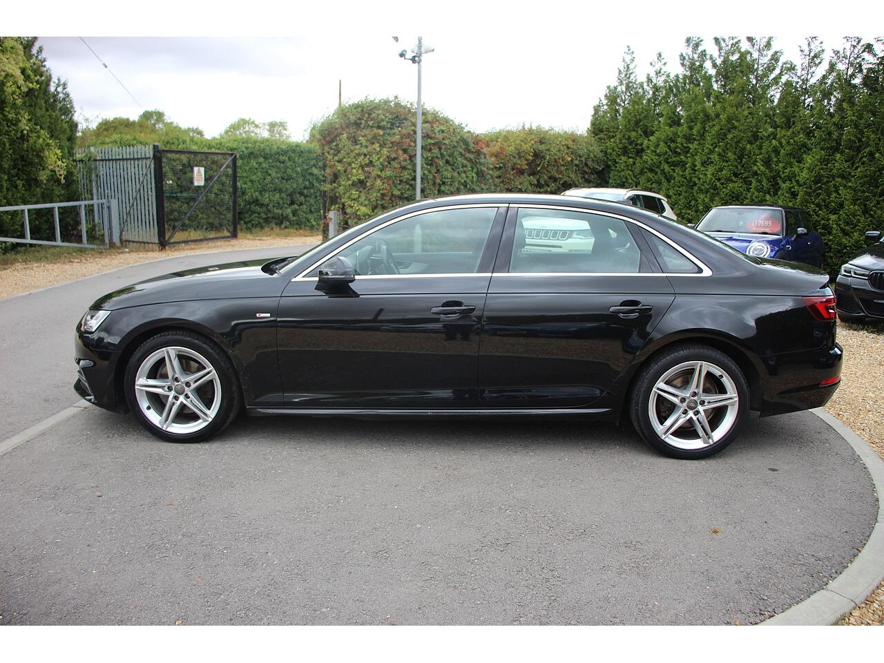 Audi A4 view 8