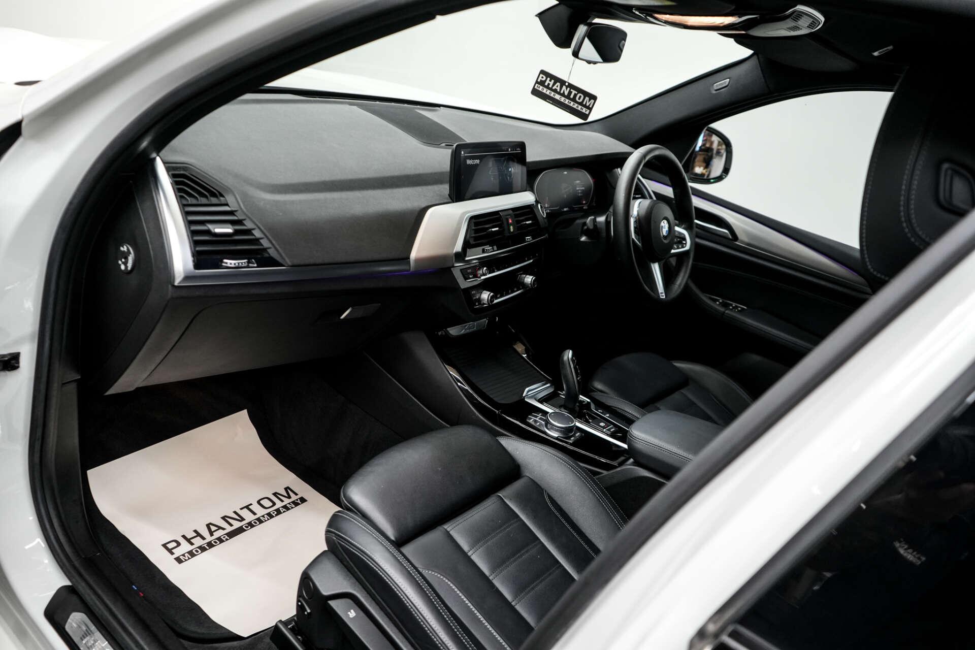 BMW X3 view 21