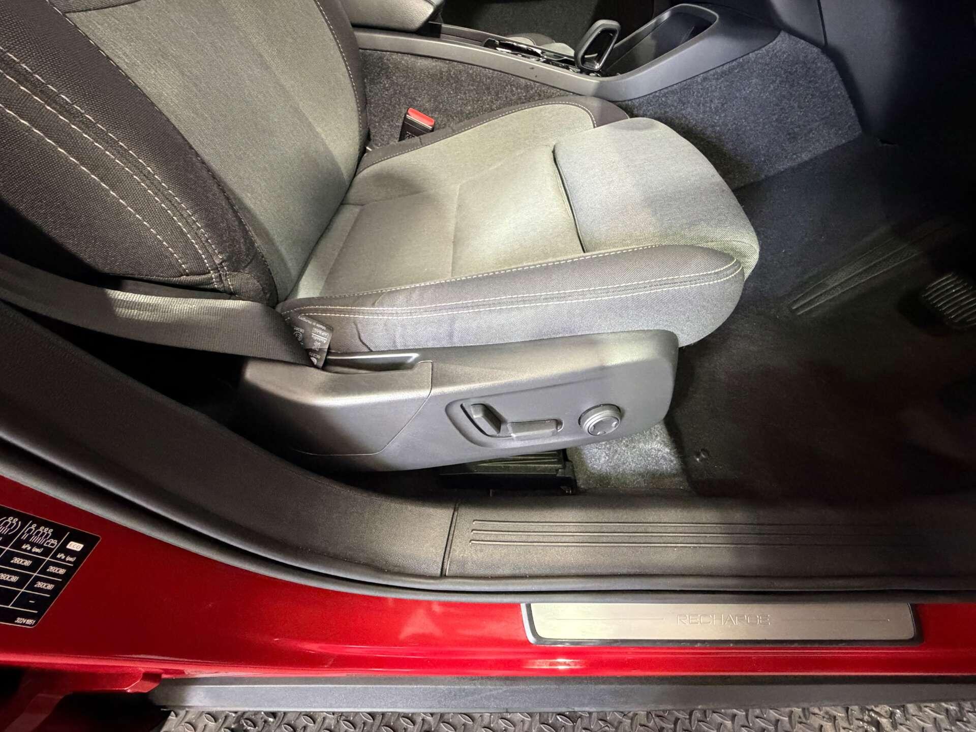 Volvo XC40 view 17