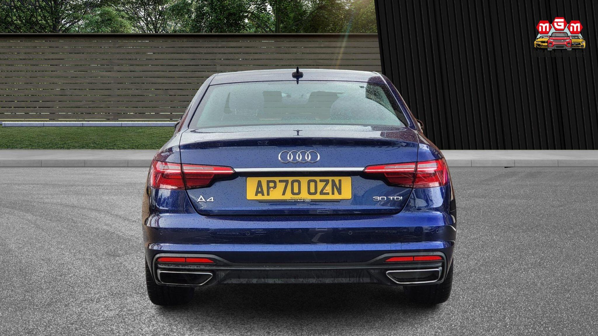 Audi A4 view 8
