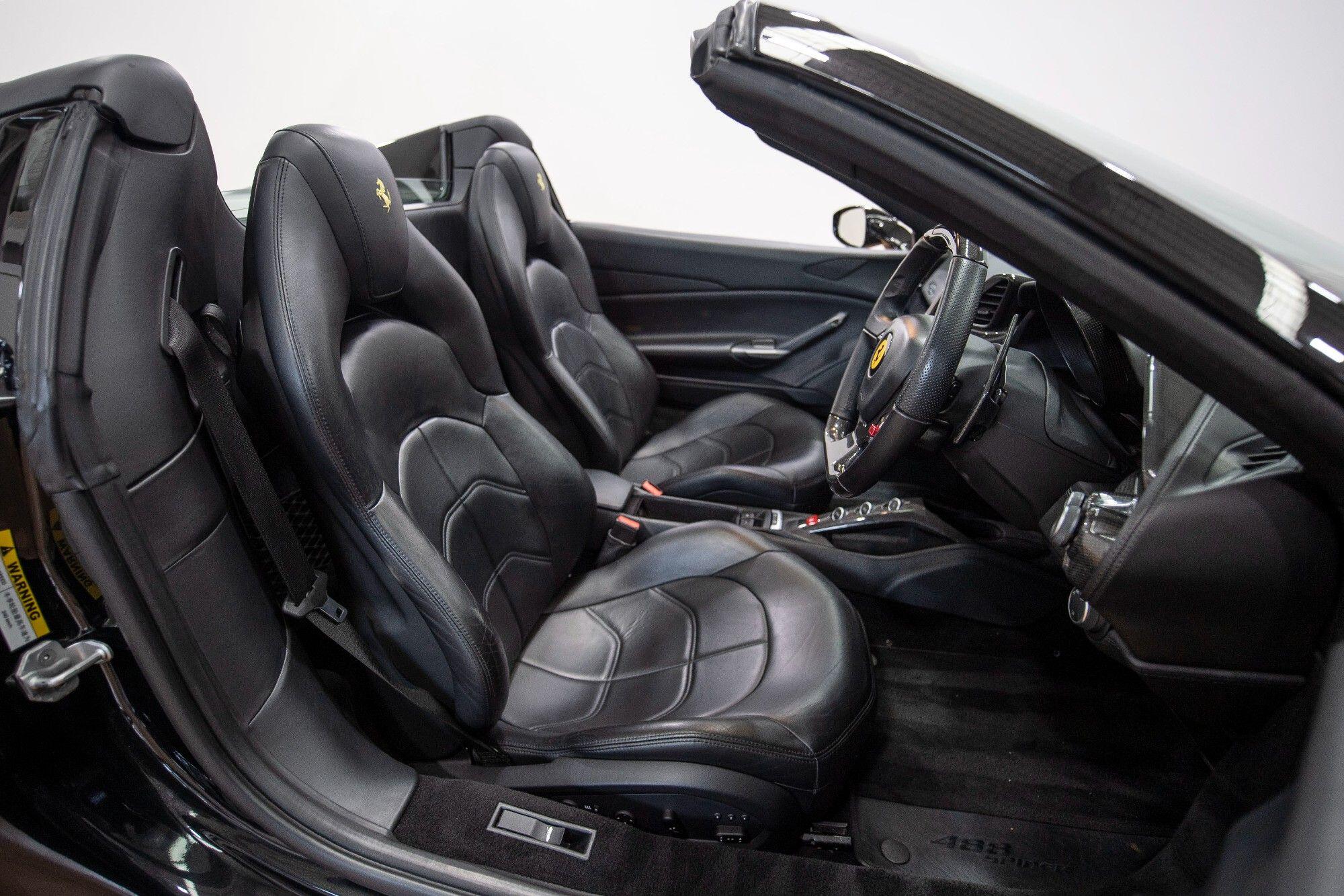Ferrari 488 view 12