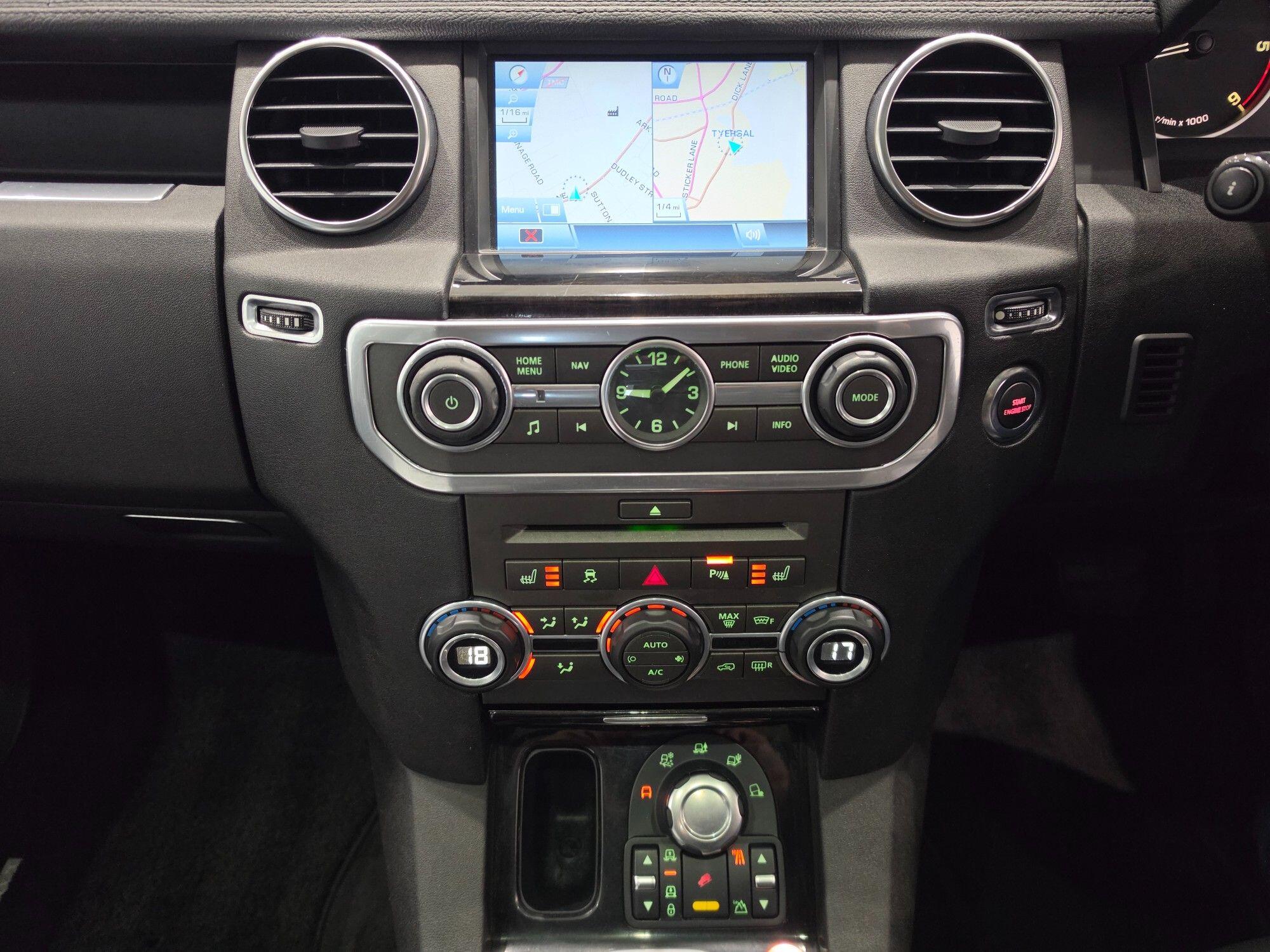 Land Rover Discovery view 25
