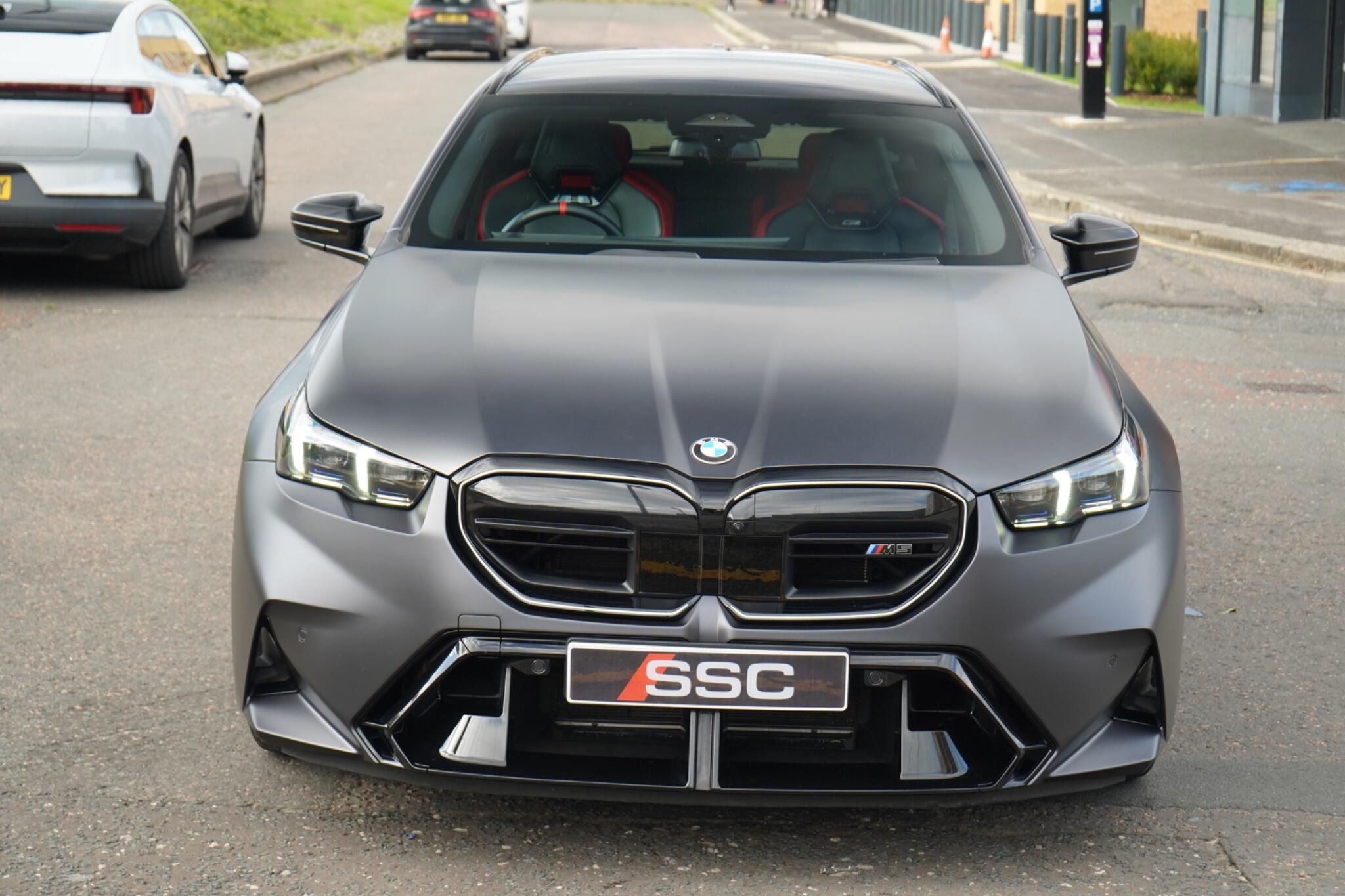BMW M5 view 7