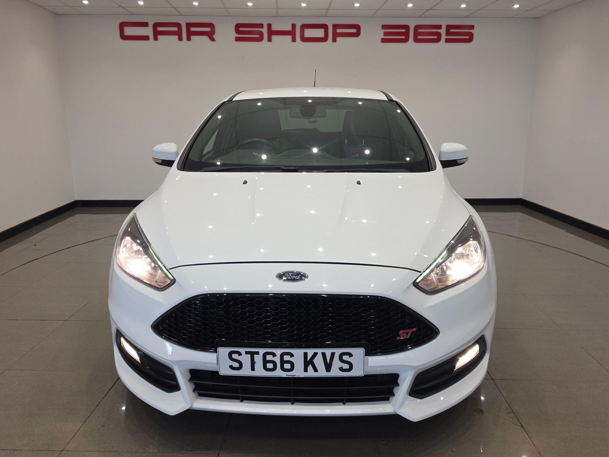 Ford Focus view 64