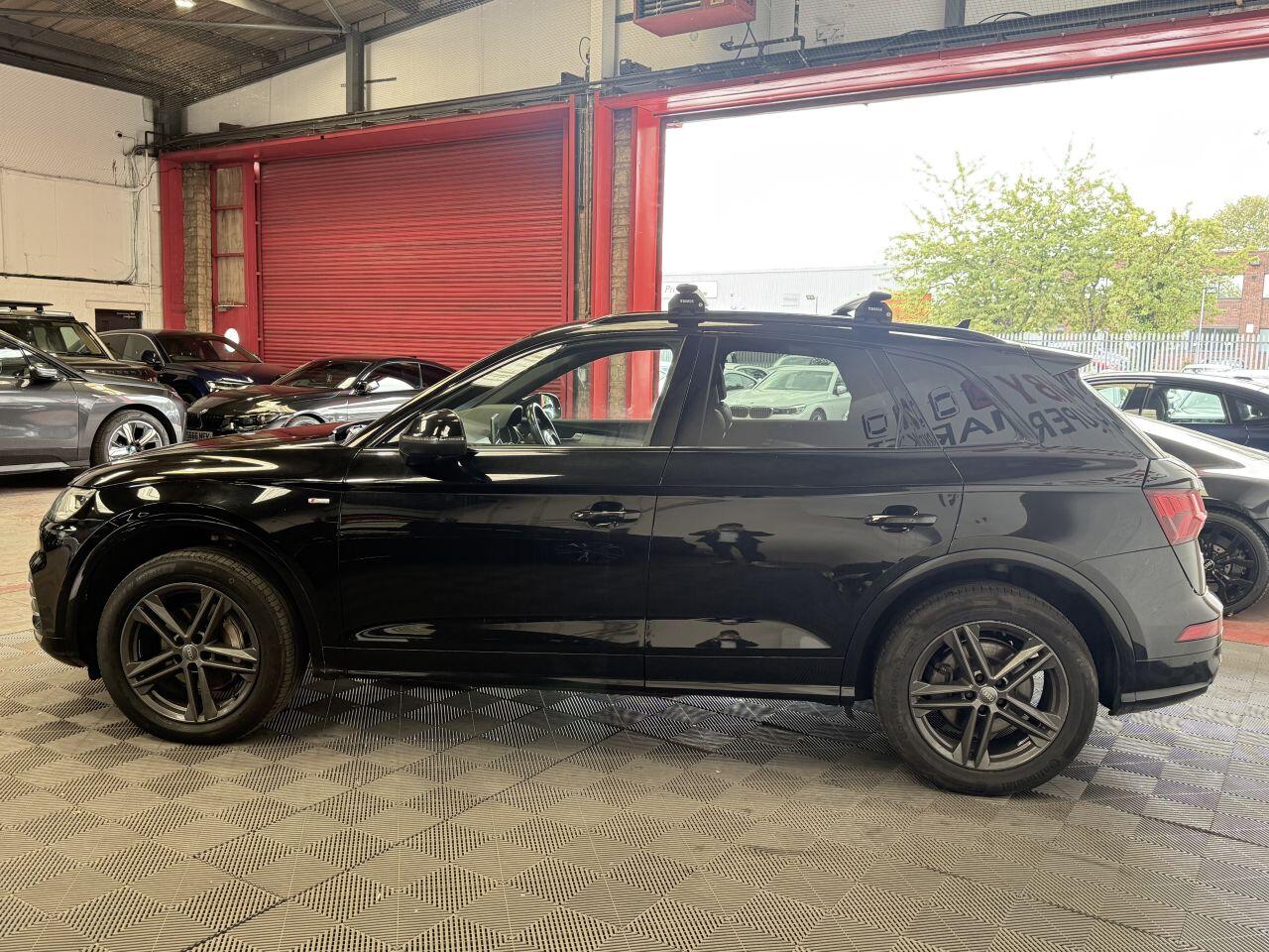 Audi Q5 view 6