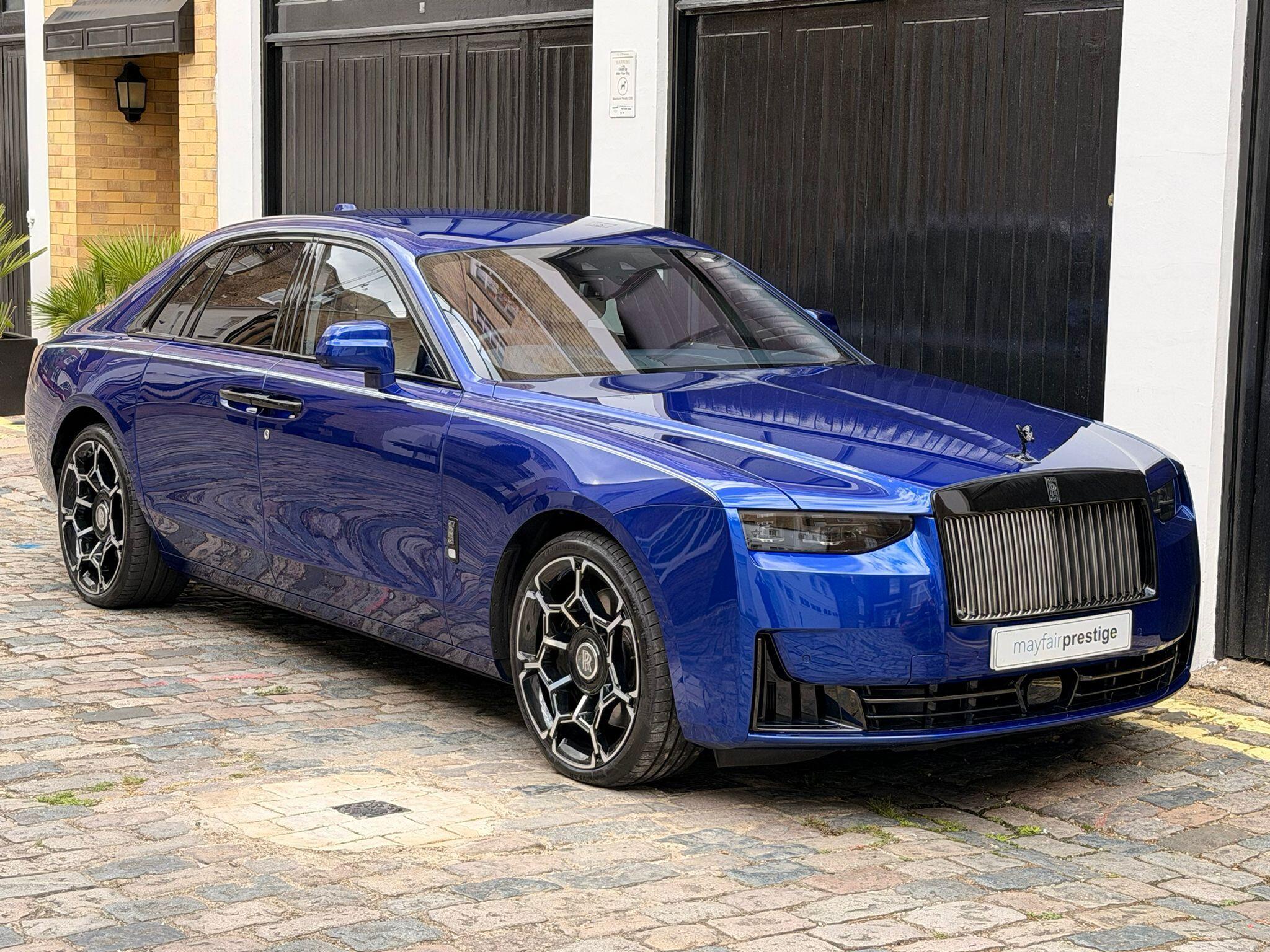 Rolls-Royce Ghost view 5