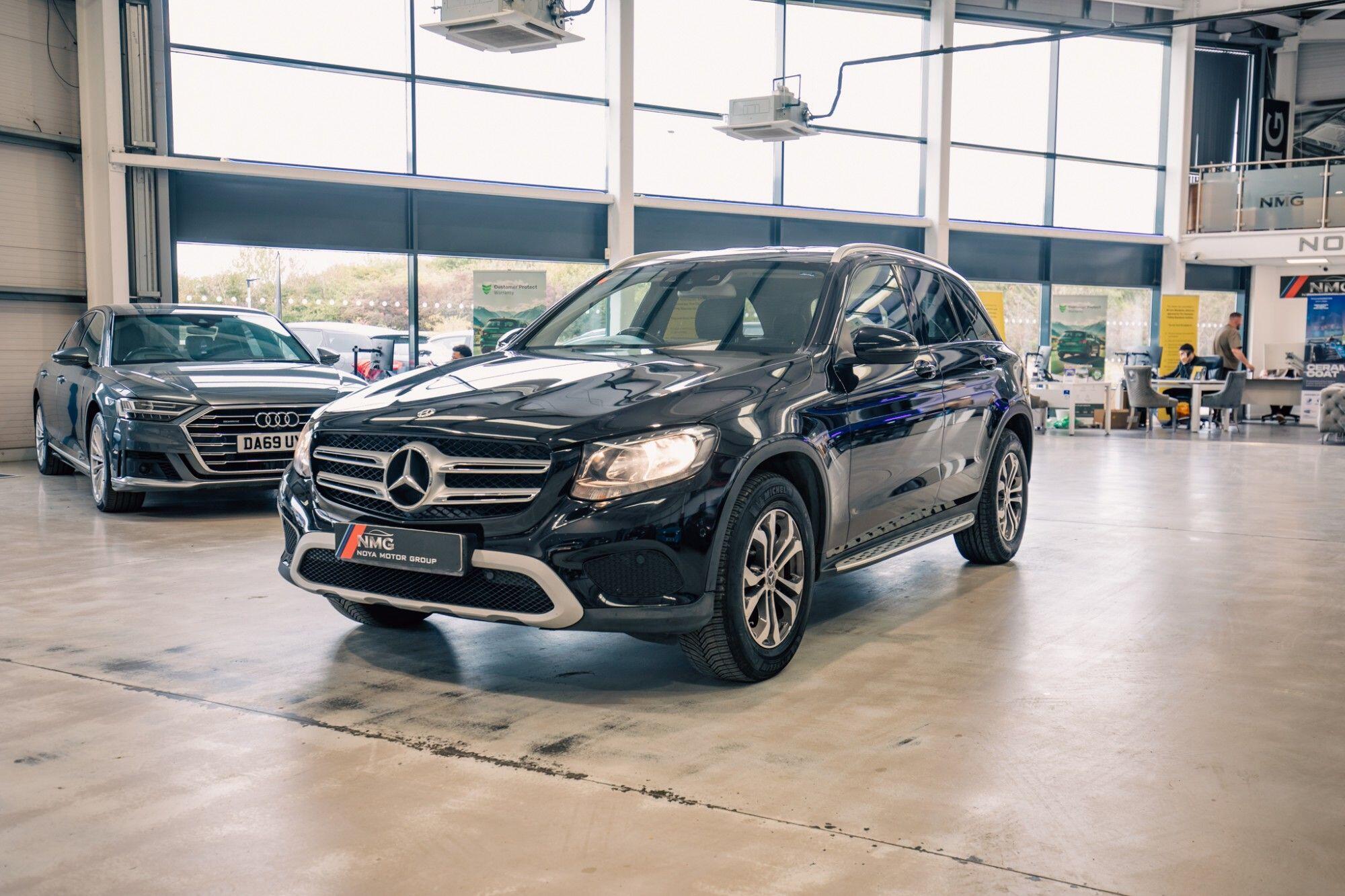 Mercedes-Benz GLC view 25
