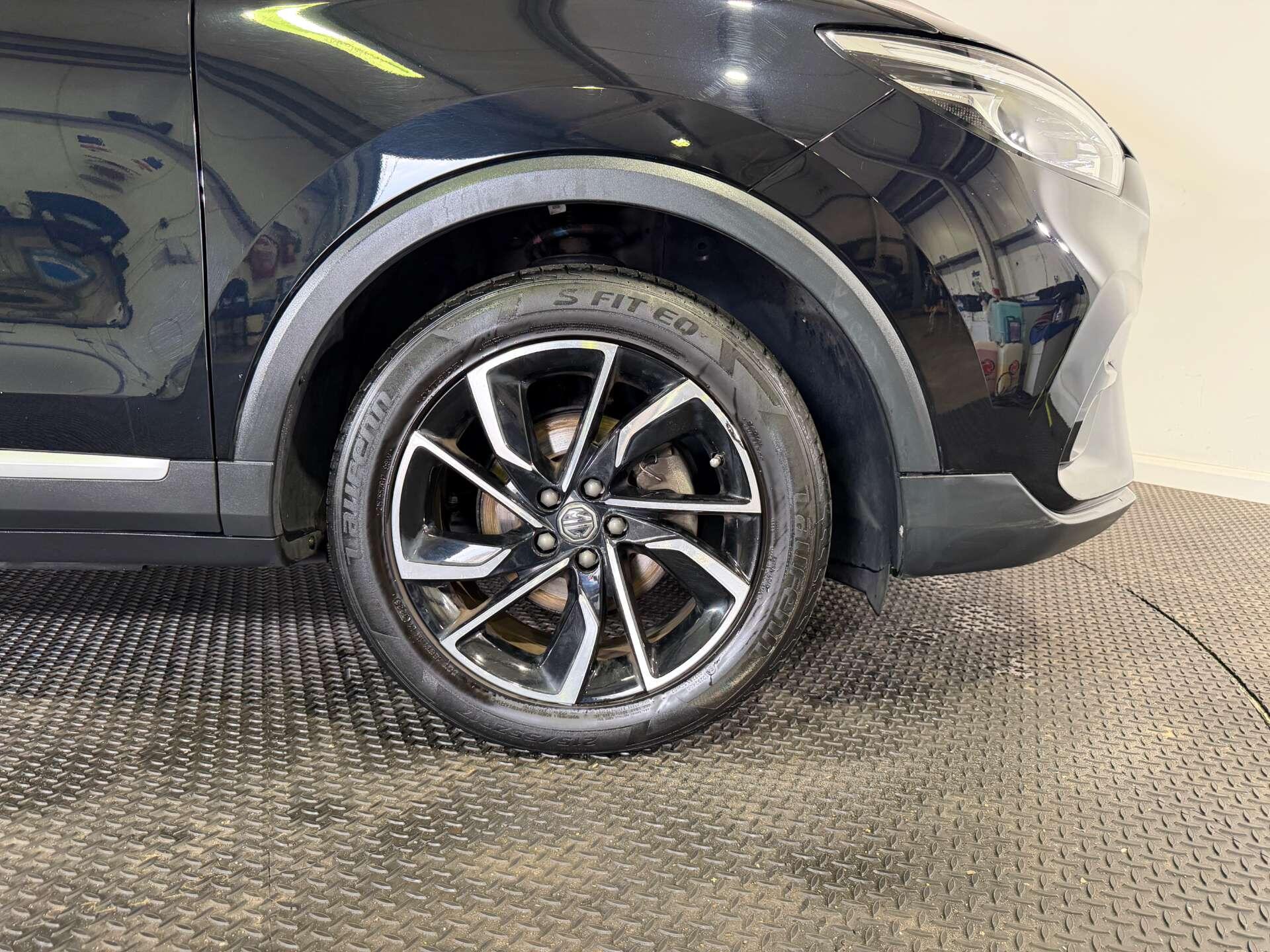 MG ZS view 69