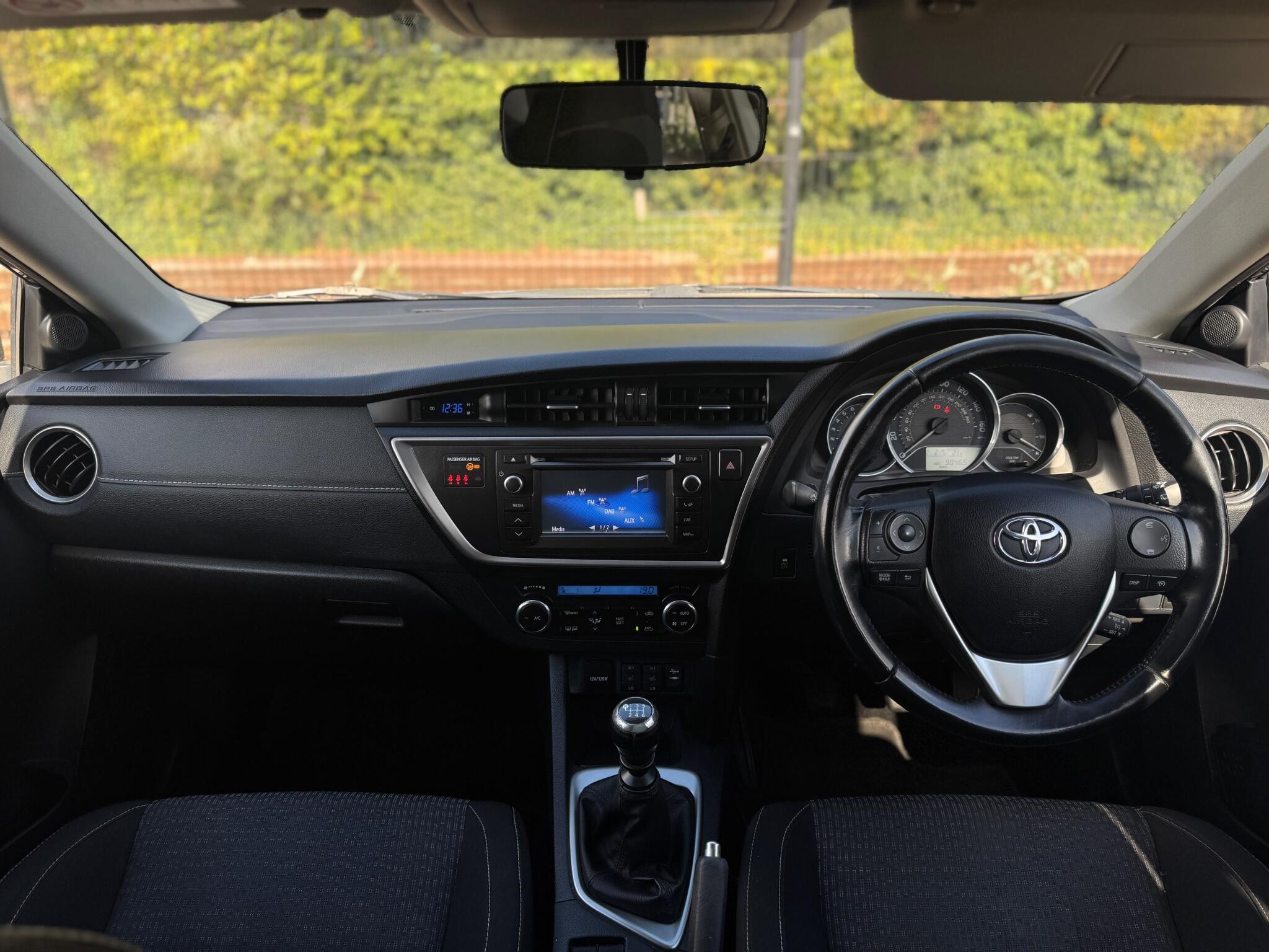 Toyota Auris view 29