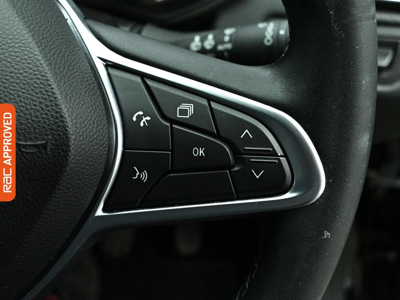 Renault Clio view 22