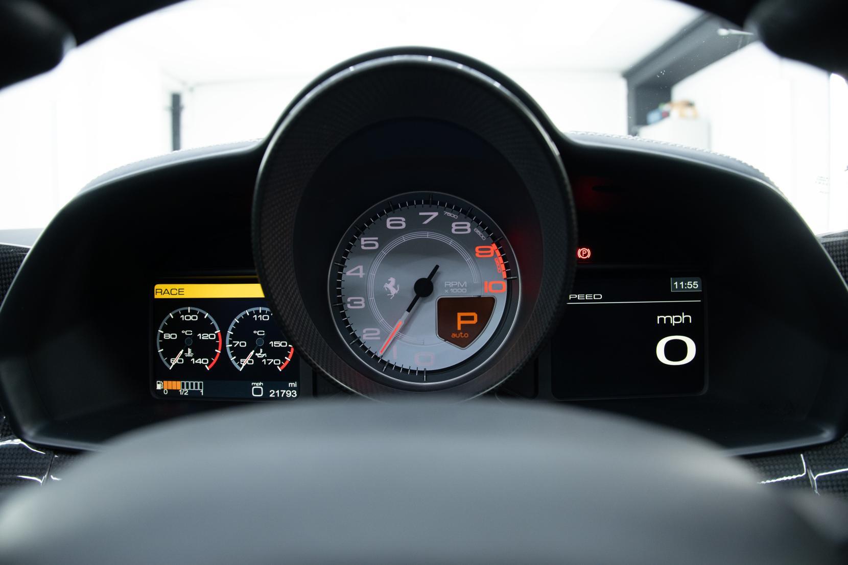 Ferrari 458 view 13